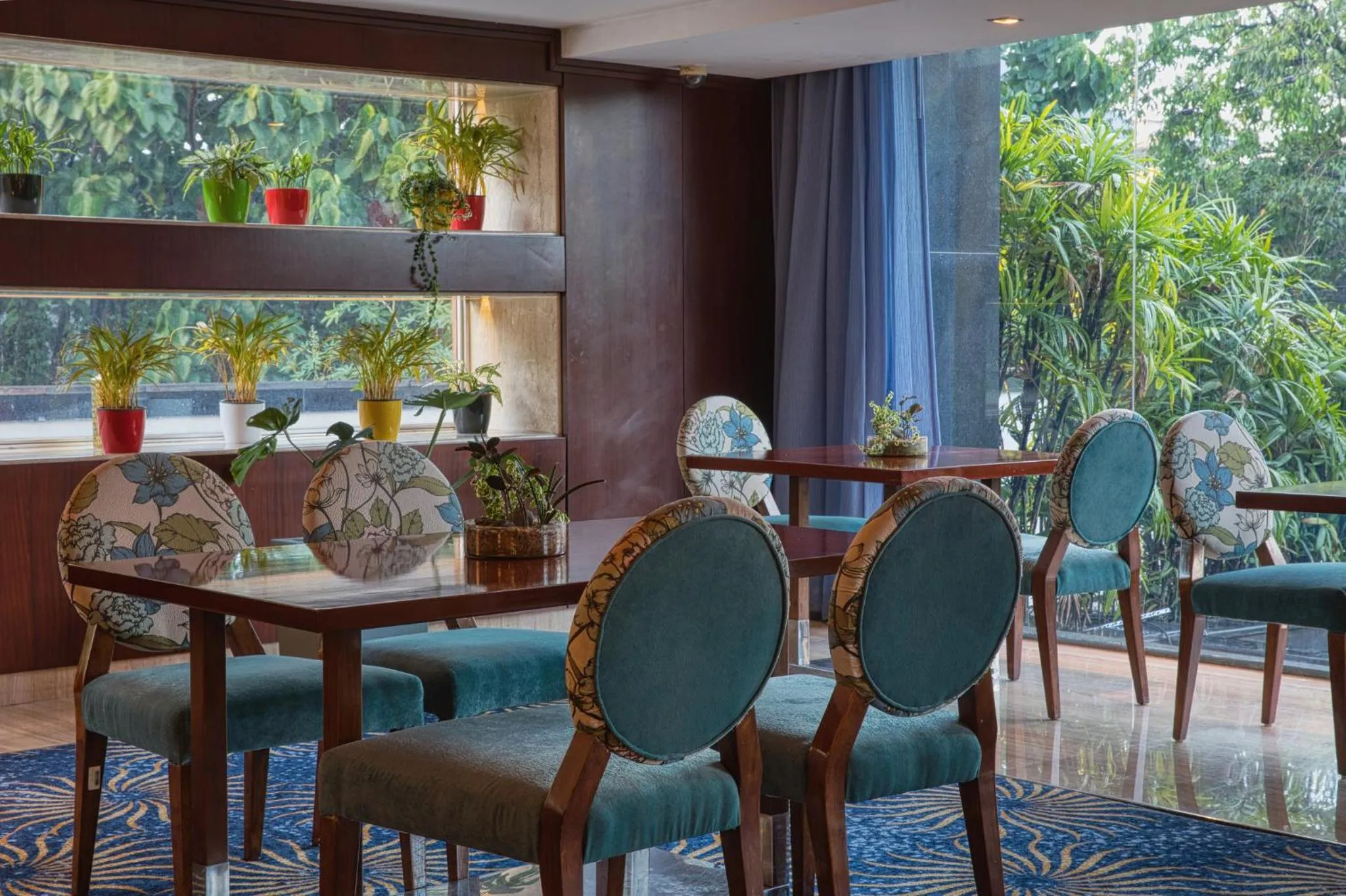 Restaurant/places to eat in Holiday Inn Cochin by IHG