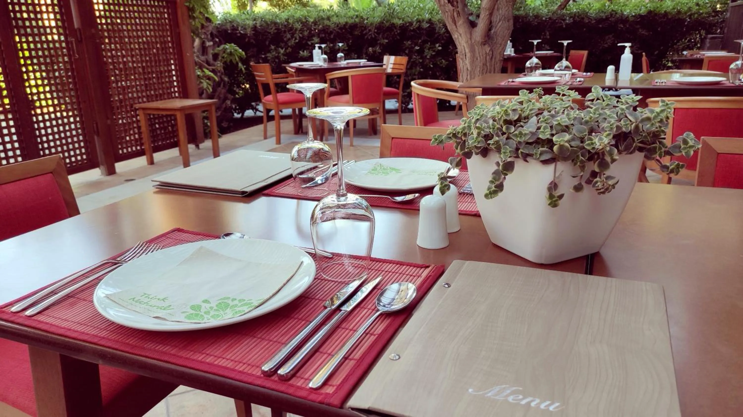 Restaurant/places to eat in Apollonia Beach Resort & Spa