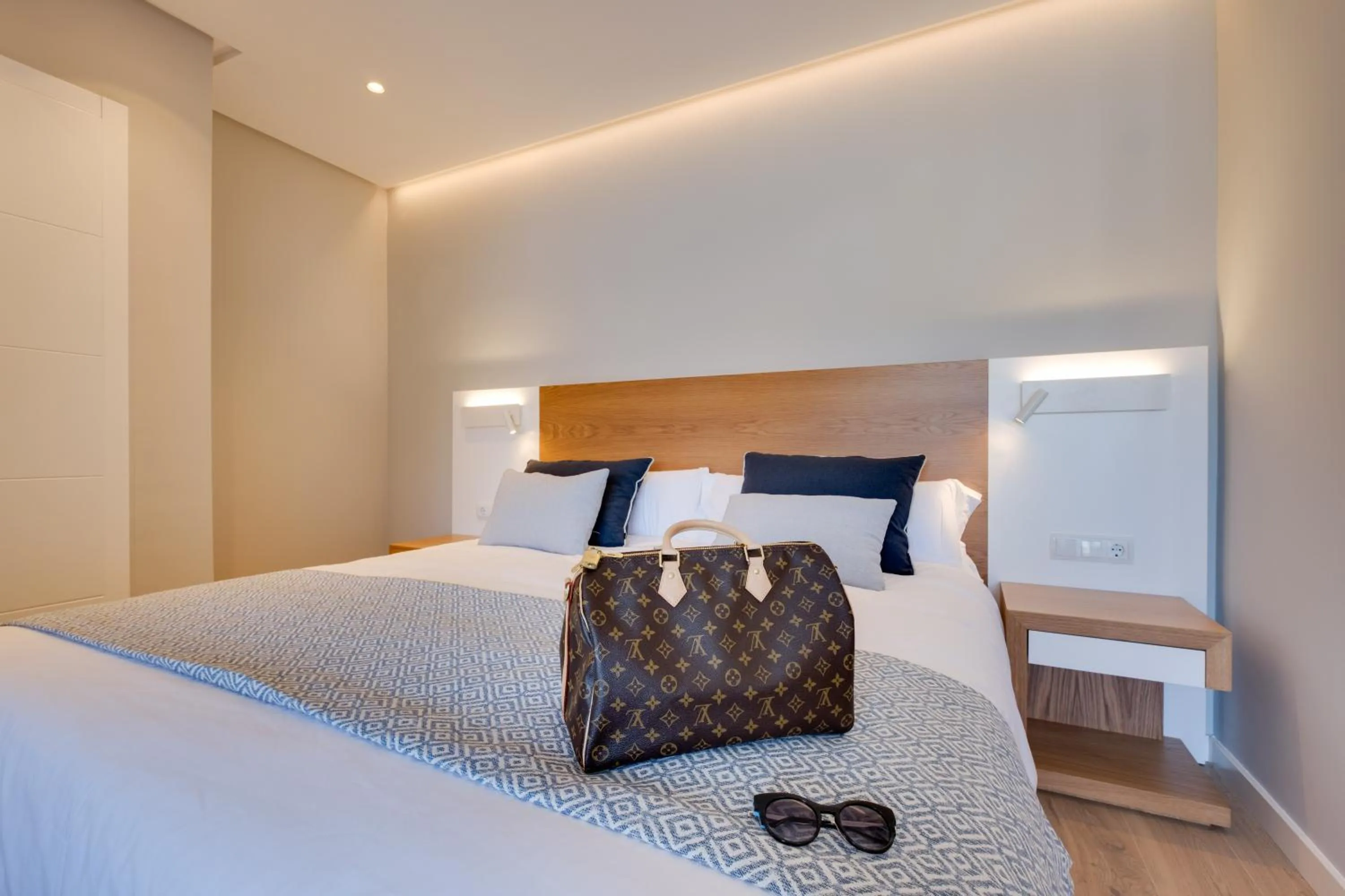 Bedroom, Bed in Hotel Eden Soller