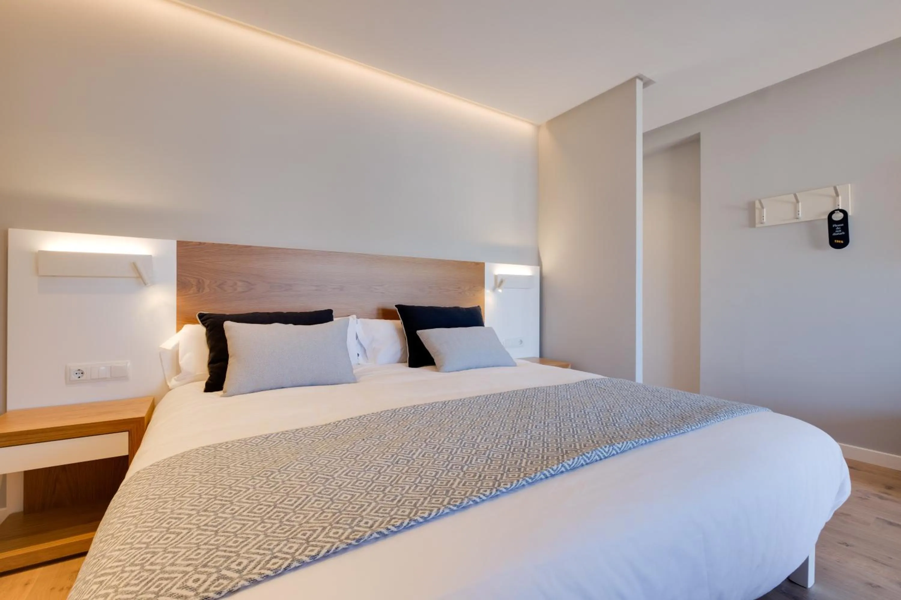 Bedroom, Bed in Hotel Eden Soller