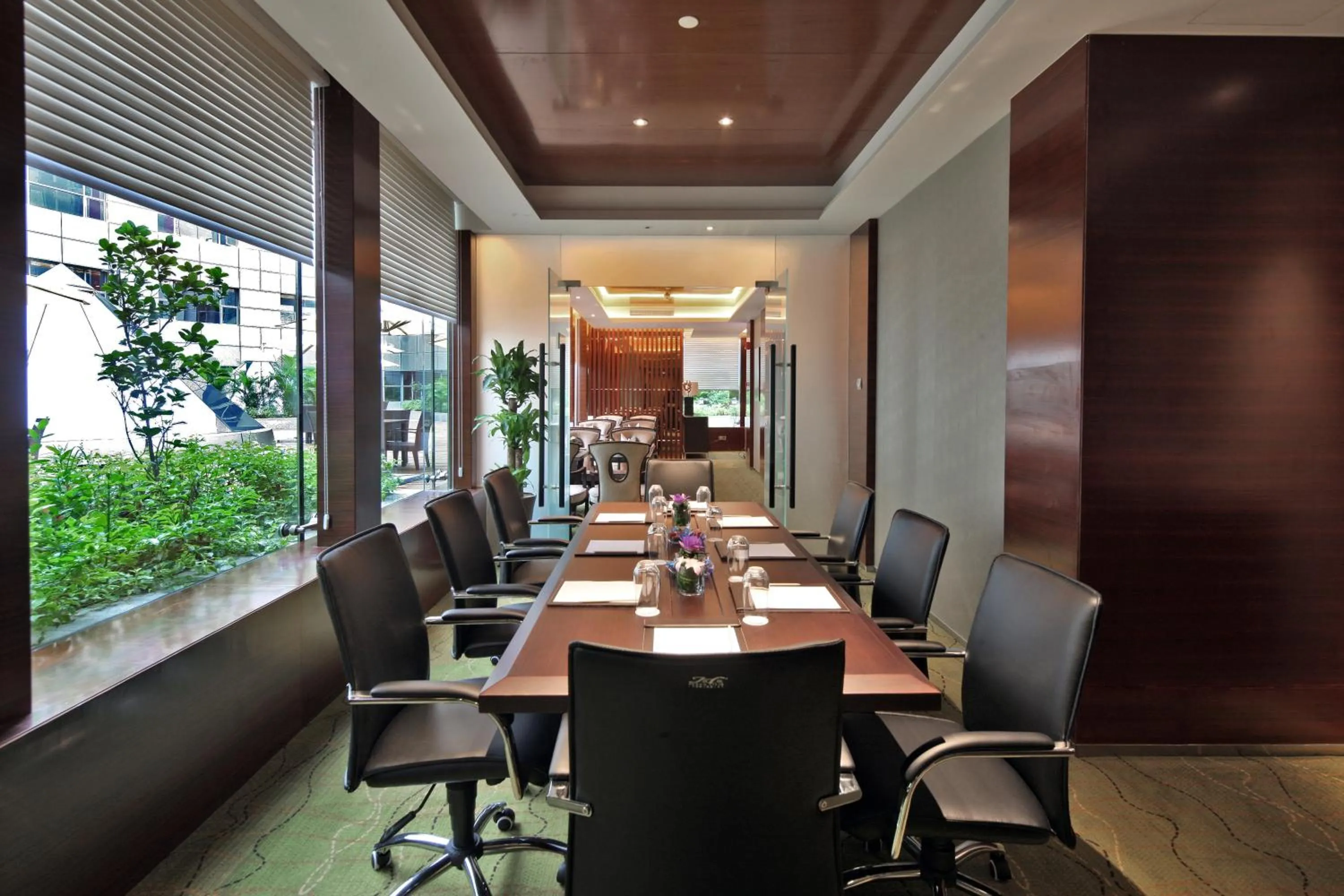 Banquet/Function facilities in Grand Skylight International Hotel Shenzhen Guanlan, Near Metro Station, Huawei, Foxcnn, Shenzhen North Railway