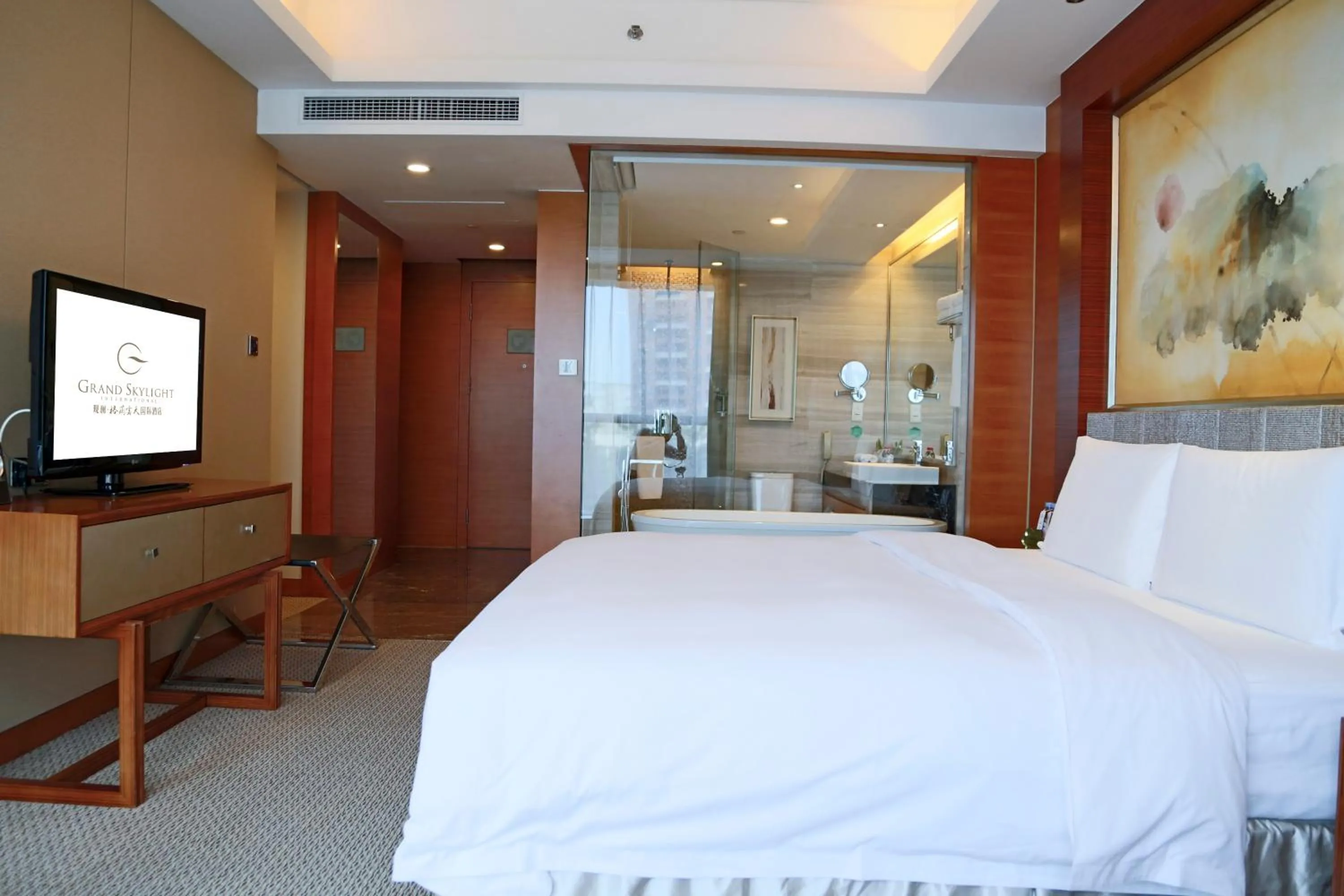 Photo of the whole room, Bed in Grand Skylight International Hotel Shenzhen Guanlan, Near Metro Station, Huawei, Foxcnn, Shenzhen North Railway