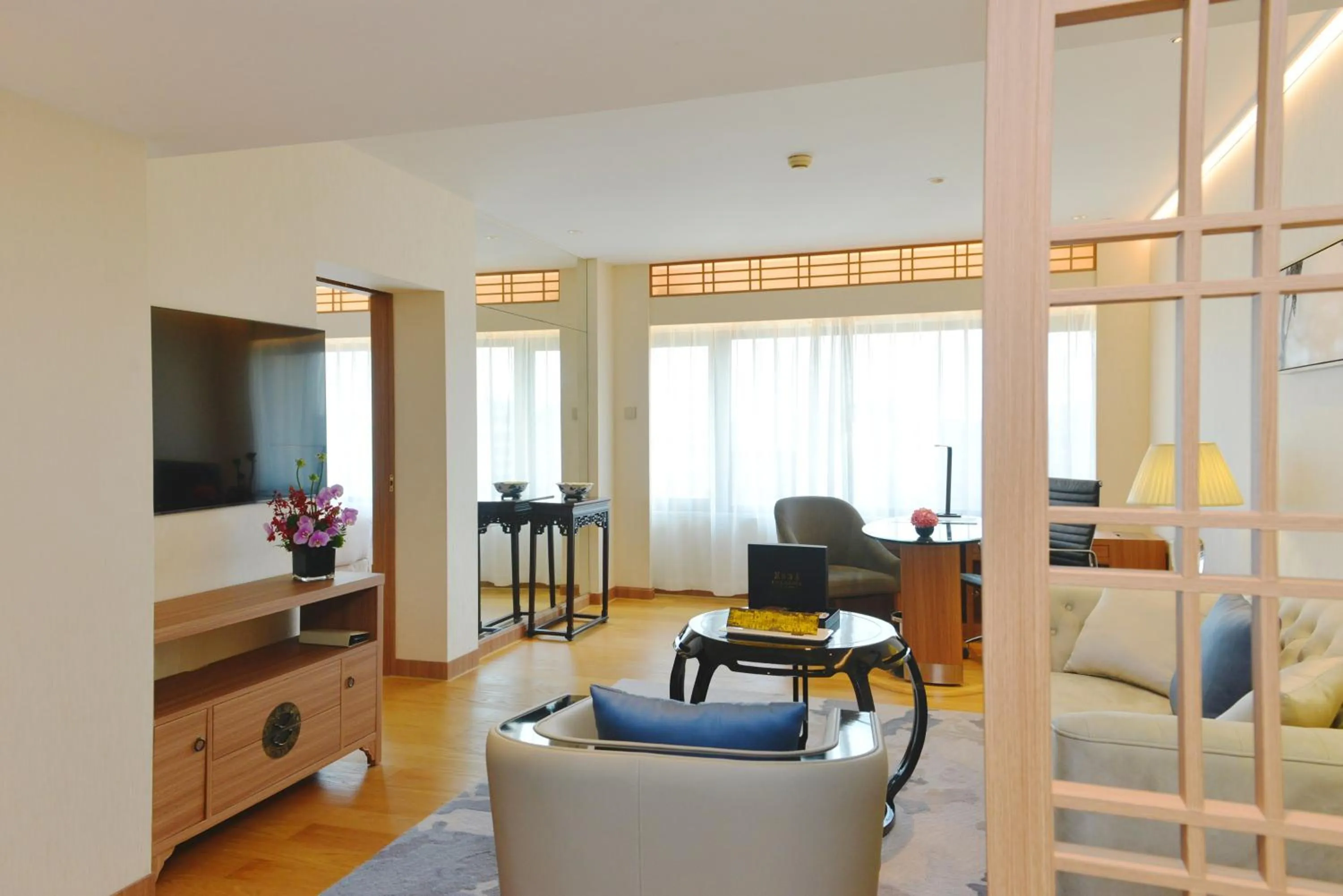 Living room in The Garden Hotel Guangzhou