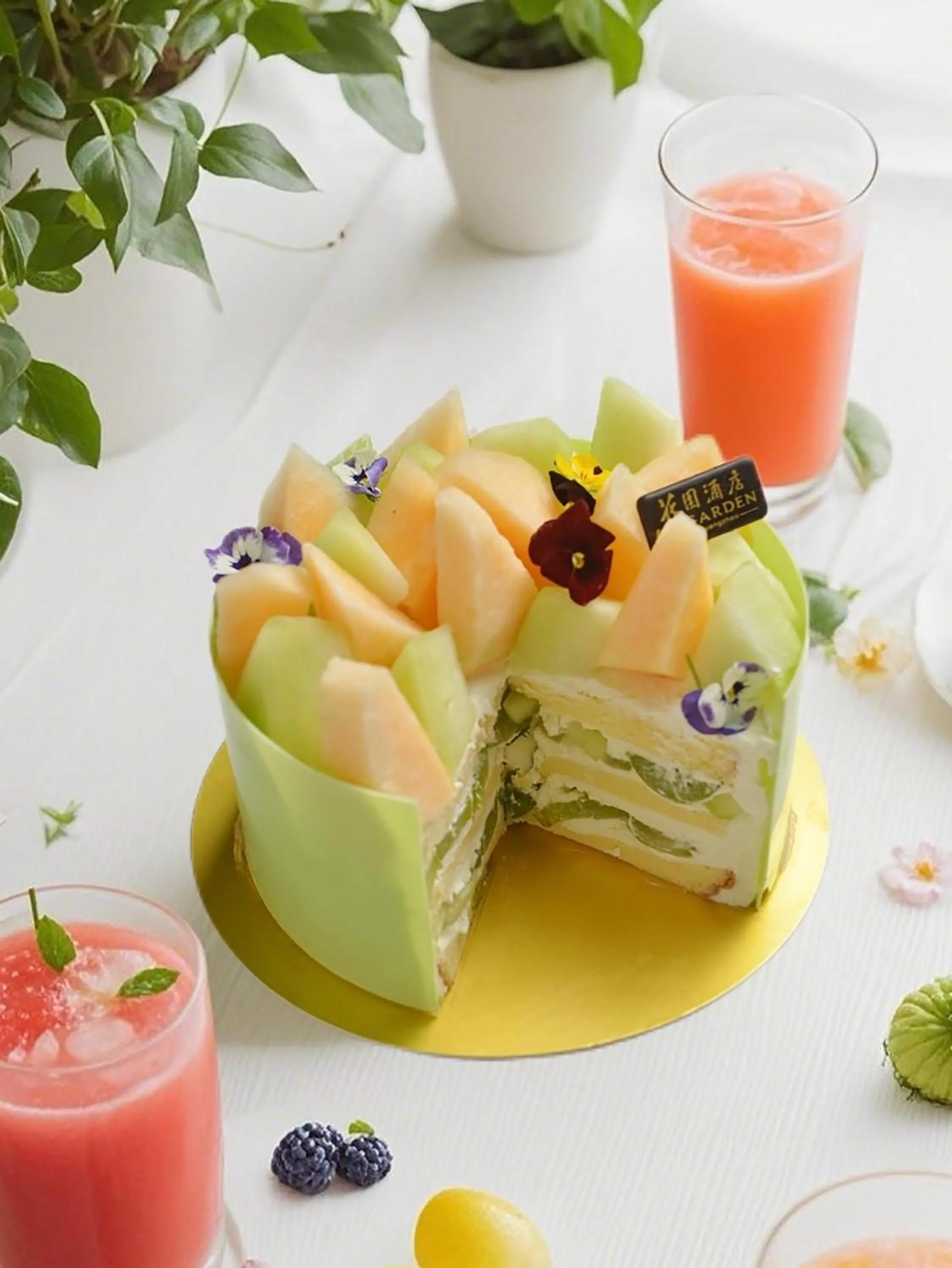 Food and drinks in The Garden Hotel Guangzhou