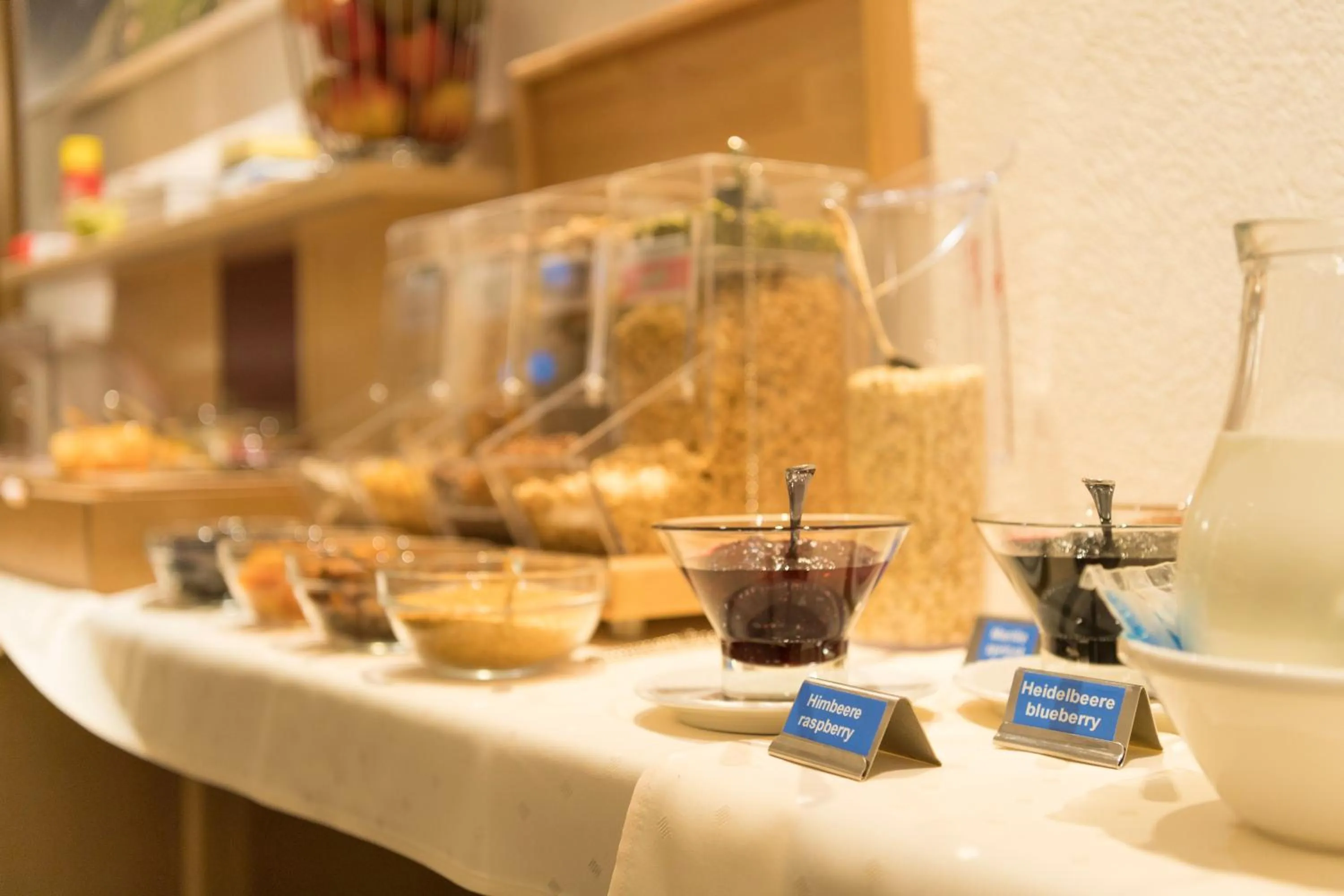 Food in Aparthotel Acksteiner