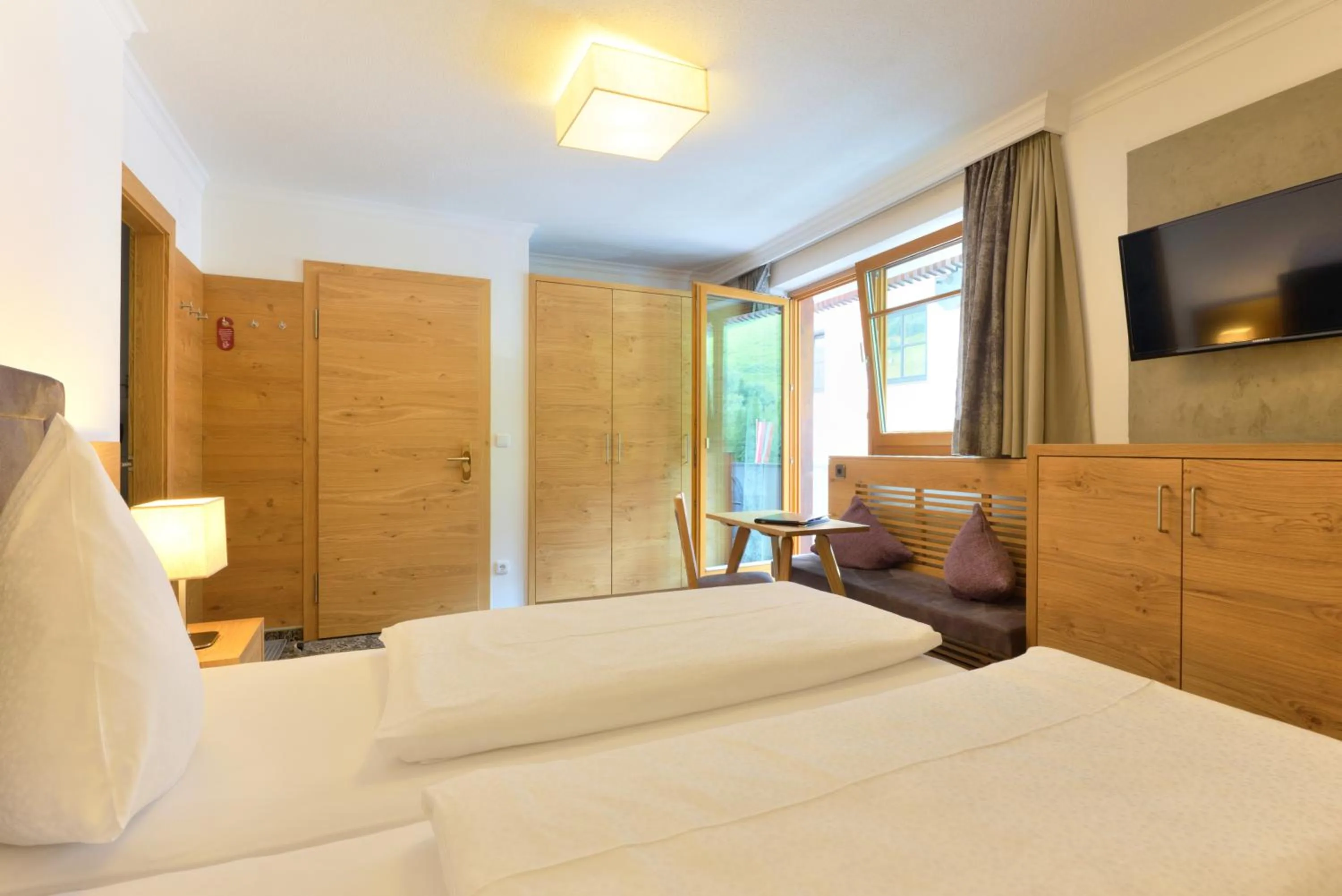 Photo of the whole room, Bed in Aparthotel Acksteiner