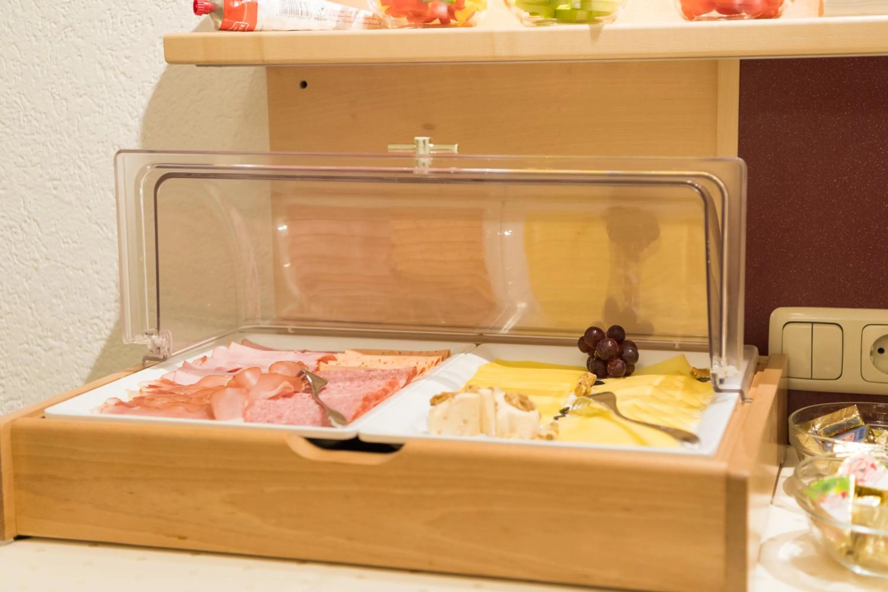 Food in Aparthotel Acksteiner