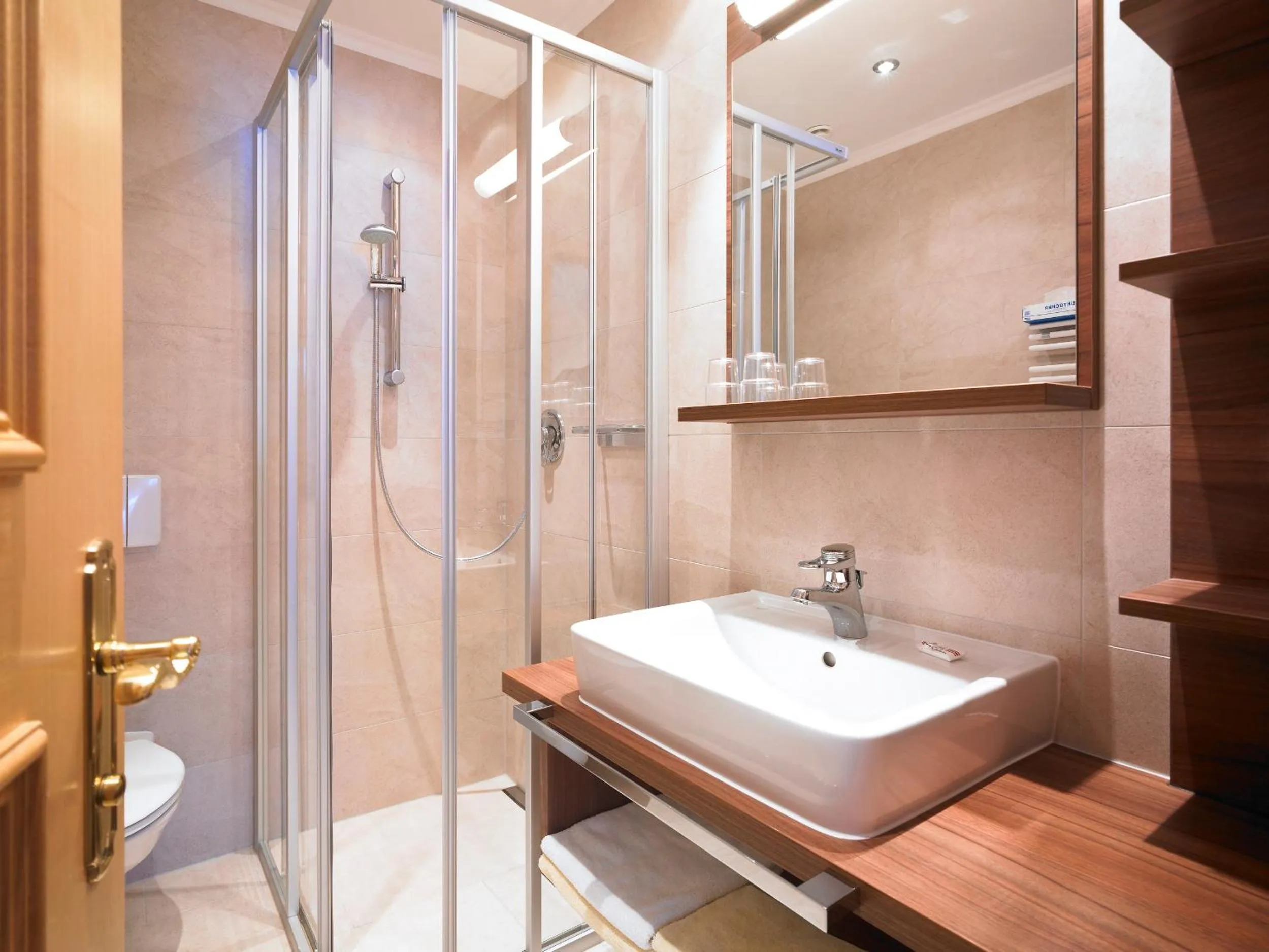 Shower in Aparthotel Acksteiner