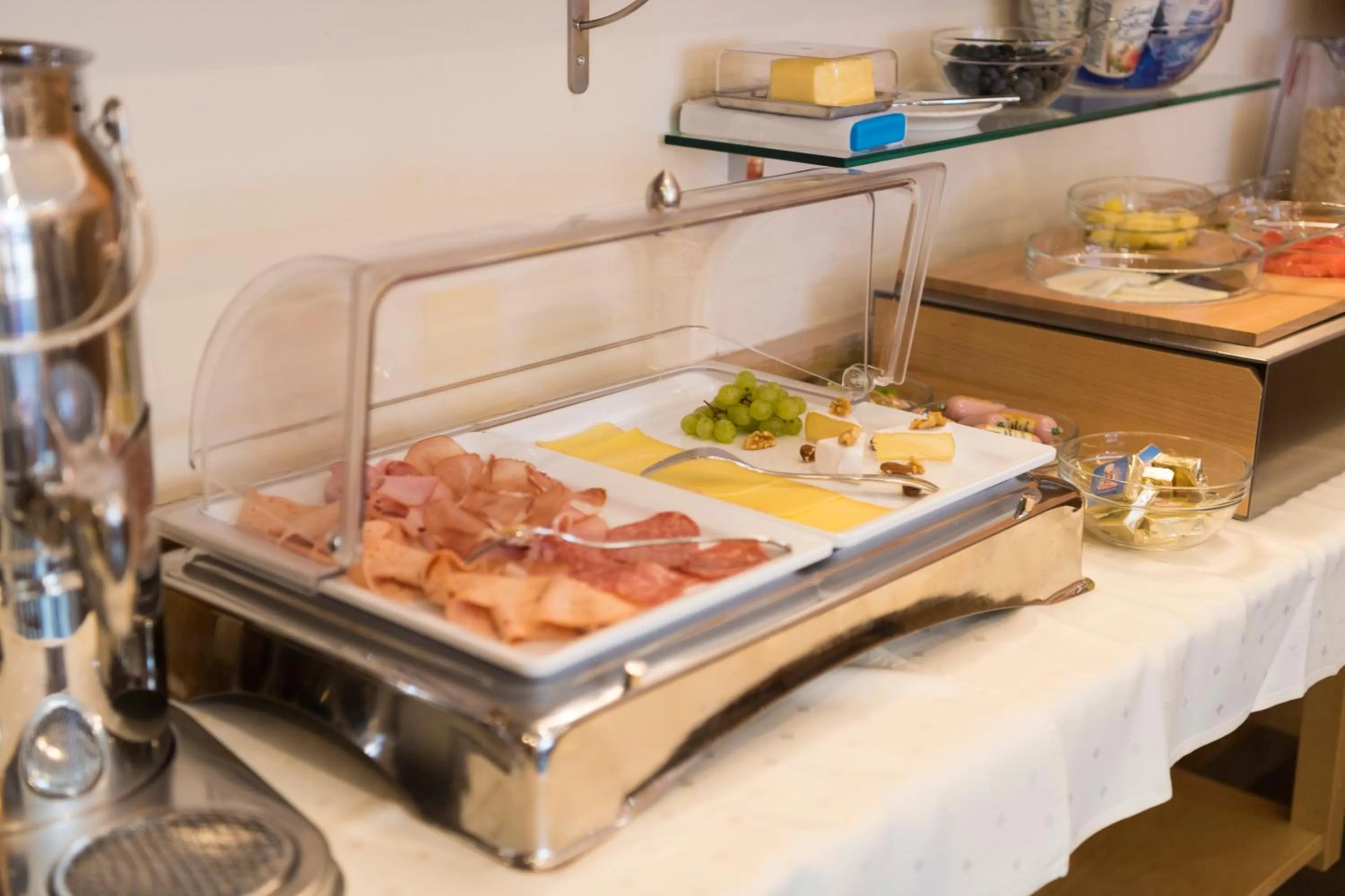 Breakfast in Aparthotel Acksteiner