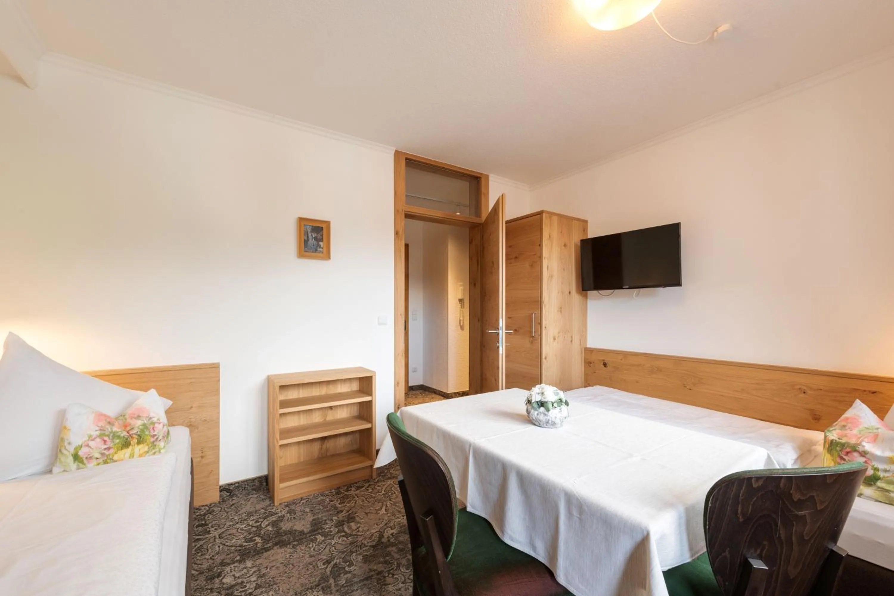 Photo of the whole room, Bed in Aparthotel Acksteiner