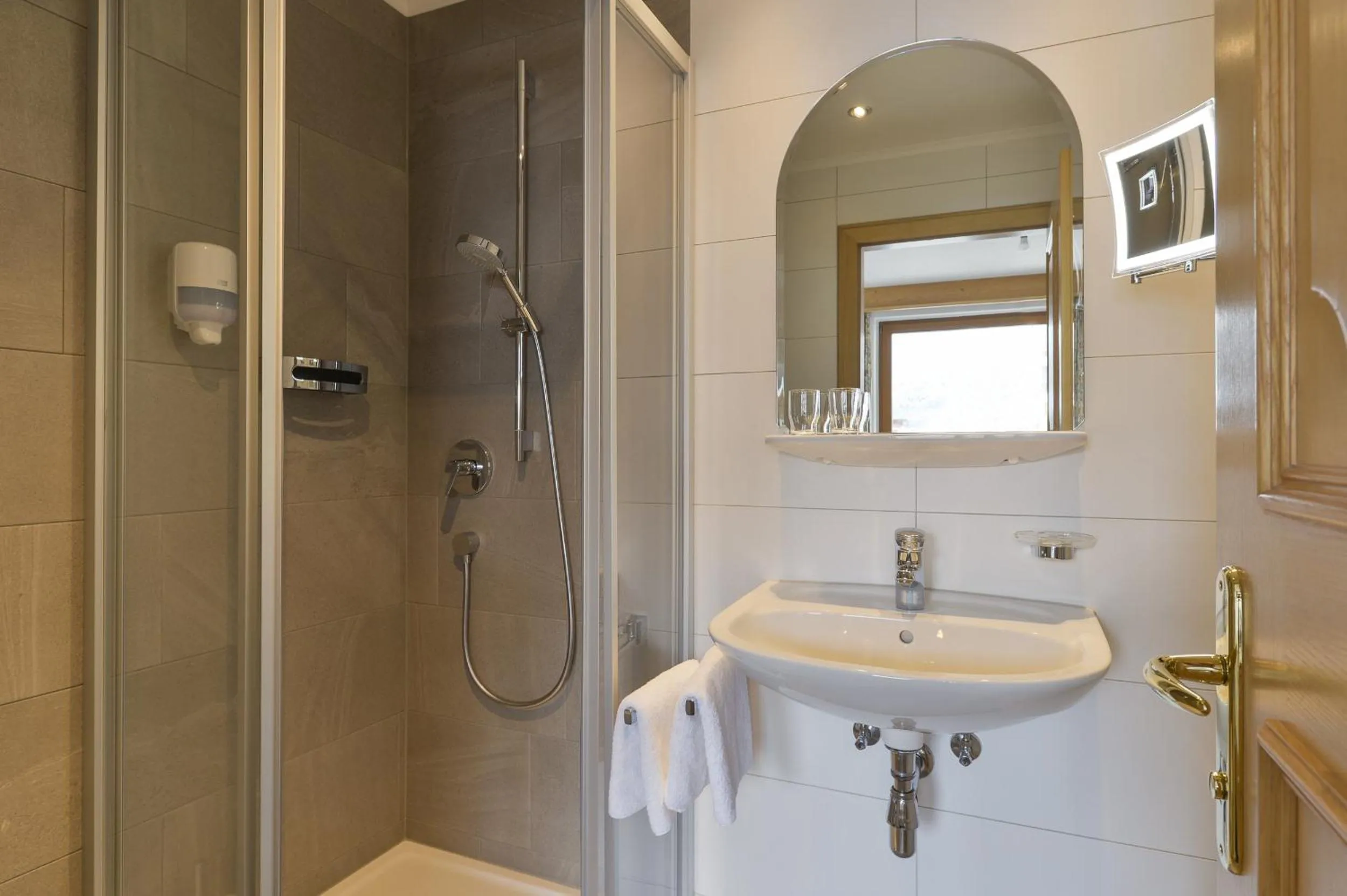 Shower in Aparthotel Acksteiner