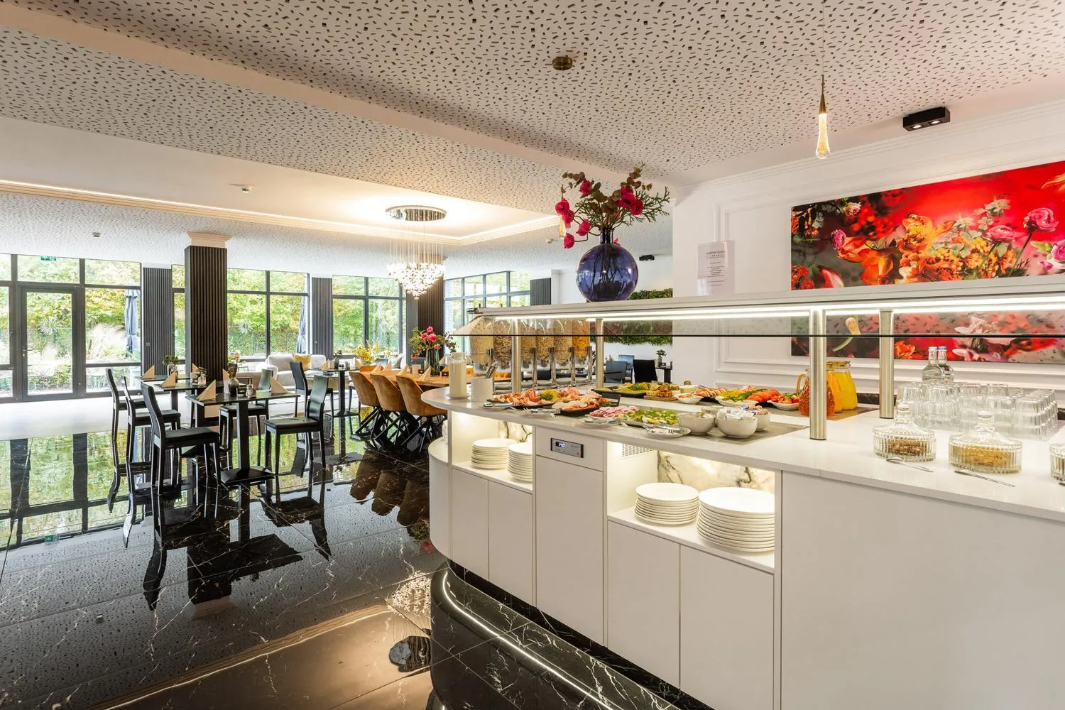 Food and drinks in salinenparc Design Budget Hotel