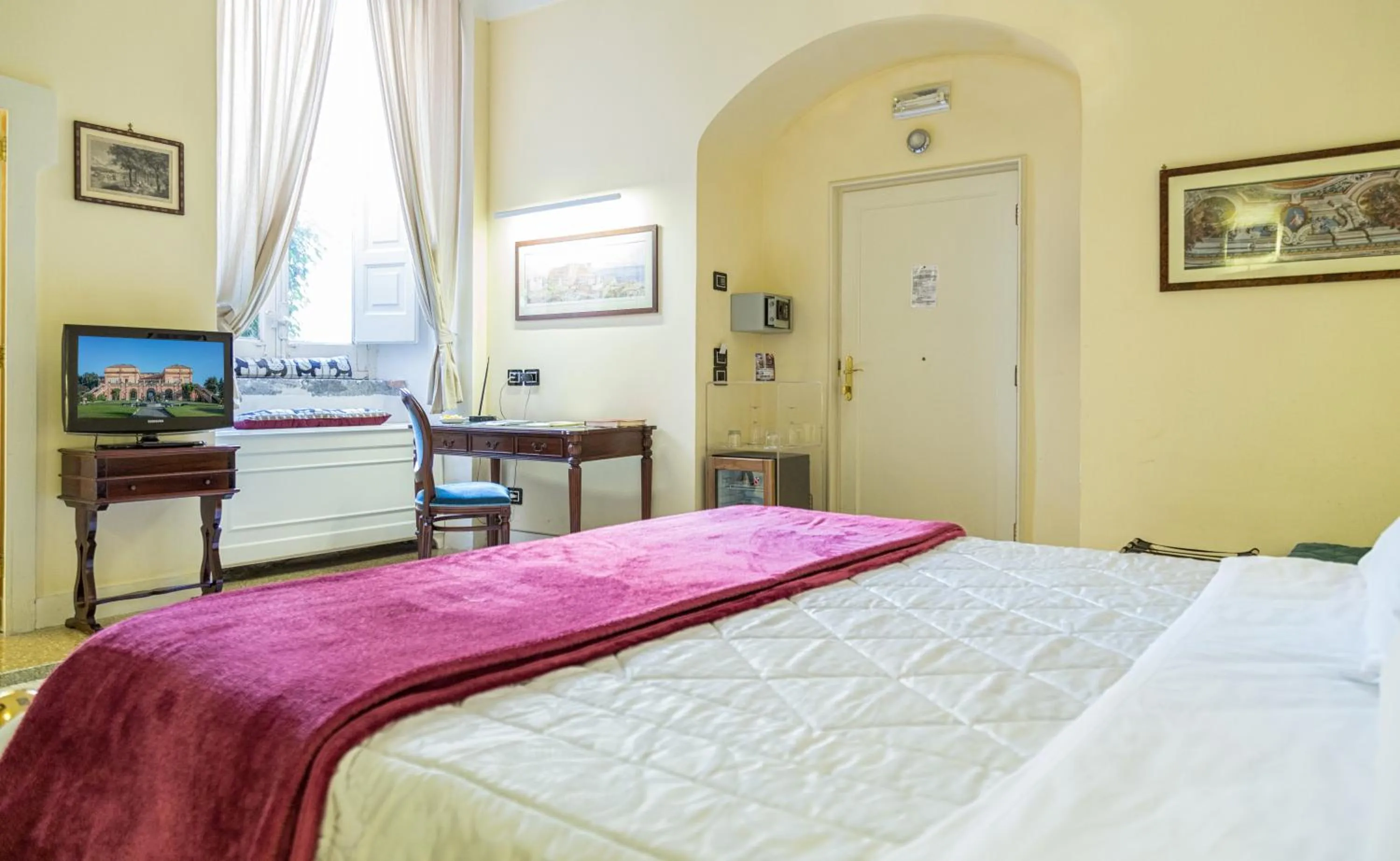 Bed in Villa Signorini Hotel