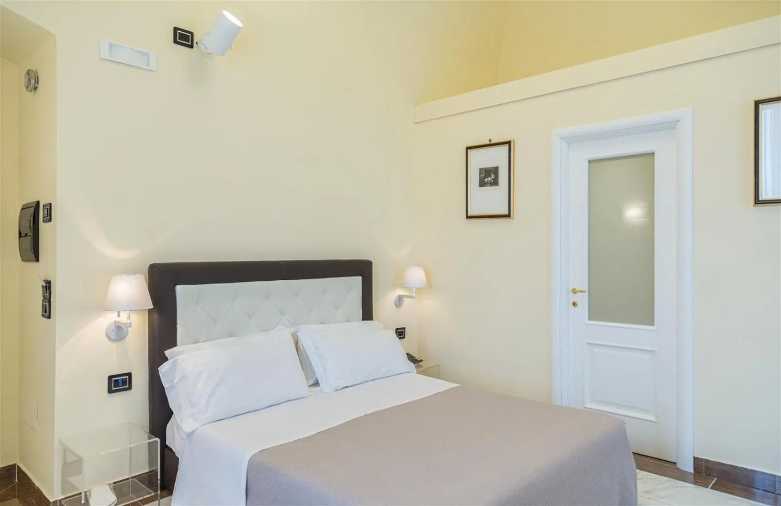 Photo of the whole room, Bed in Villa Signorini Hotel