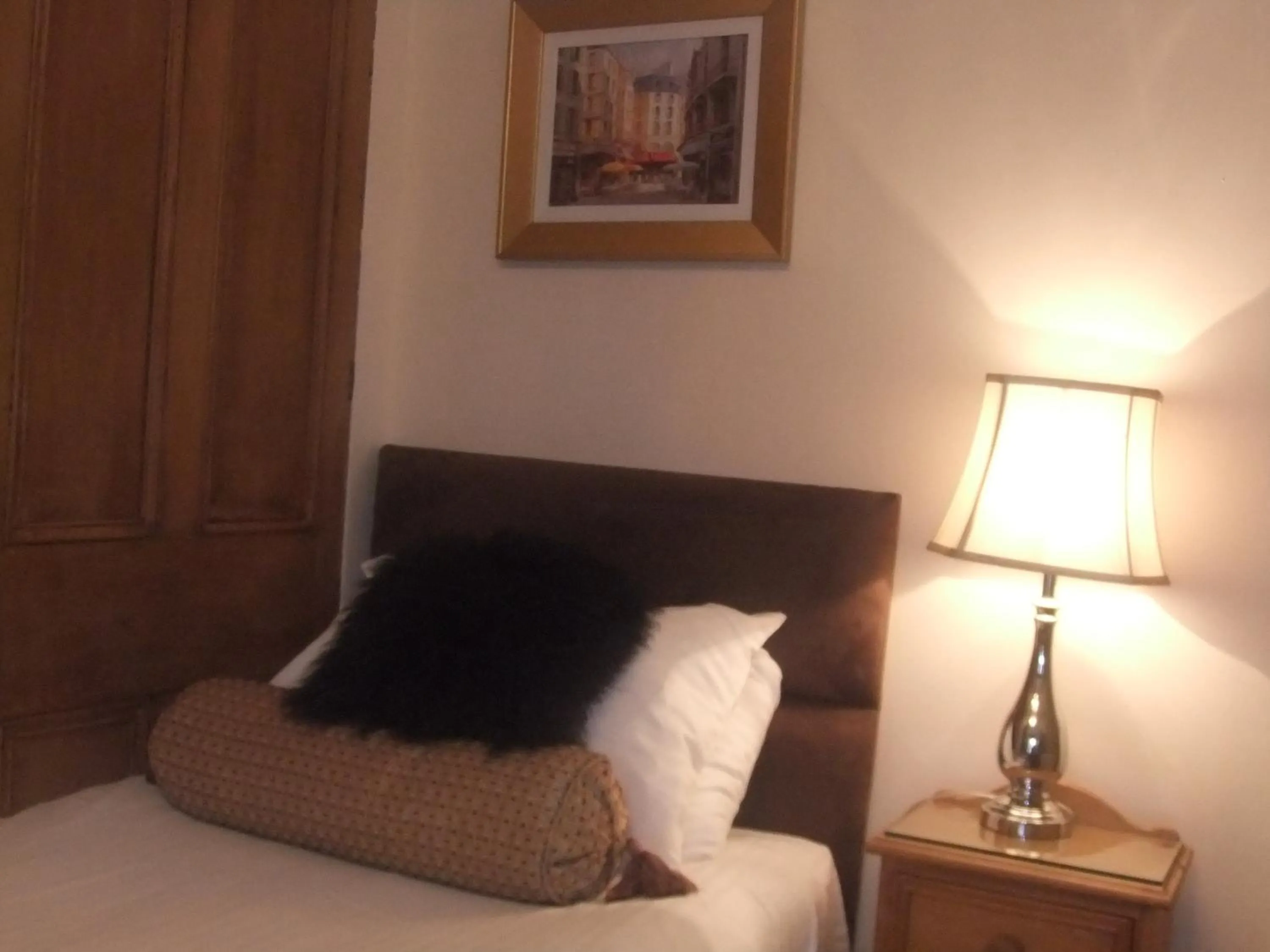 Bed in The Leicester