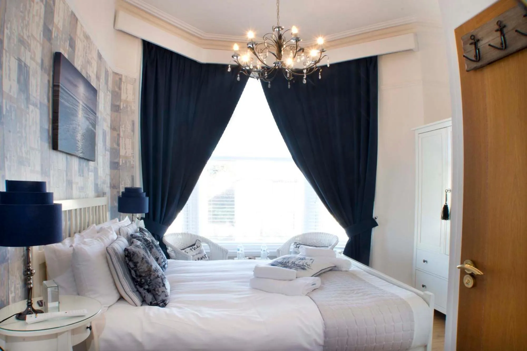 Bedroom, Bed in The Leicester