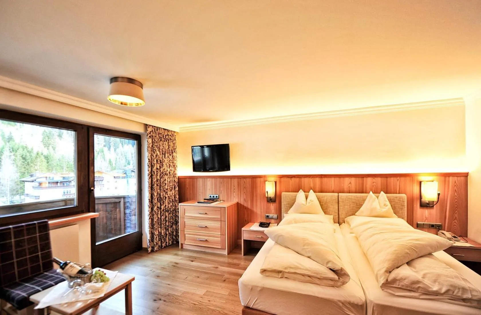 Bed in Heart Hotel Arlberg