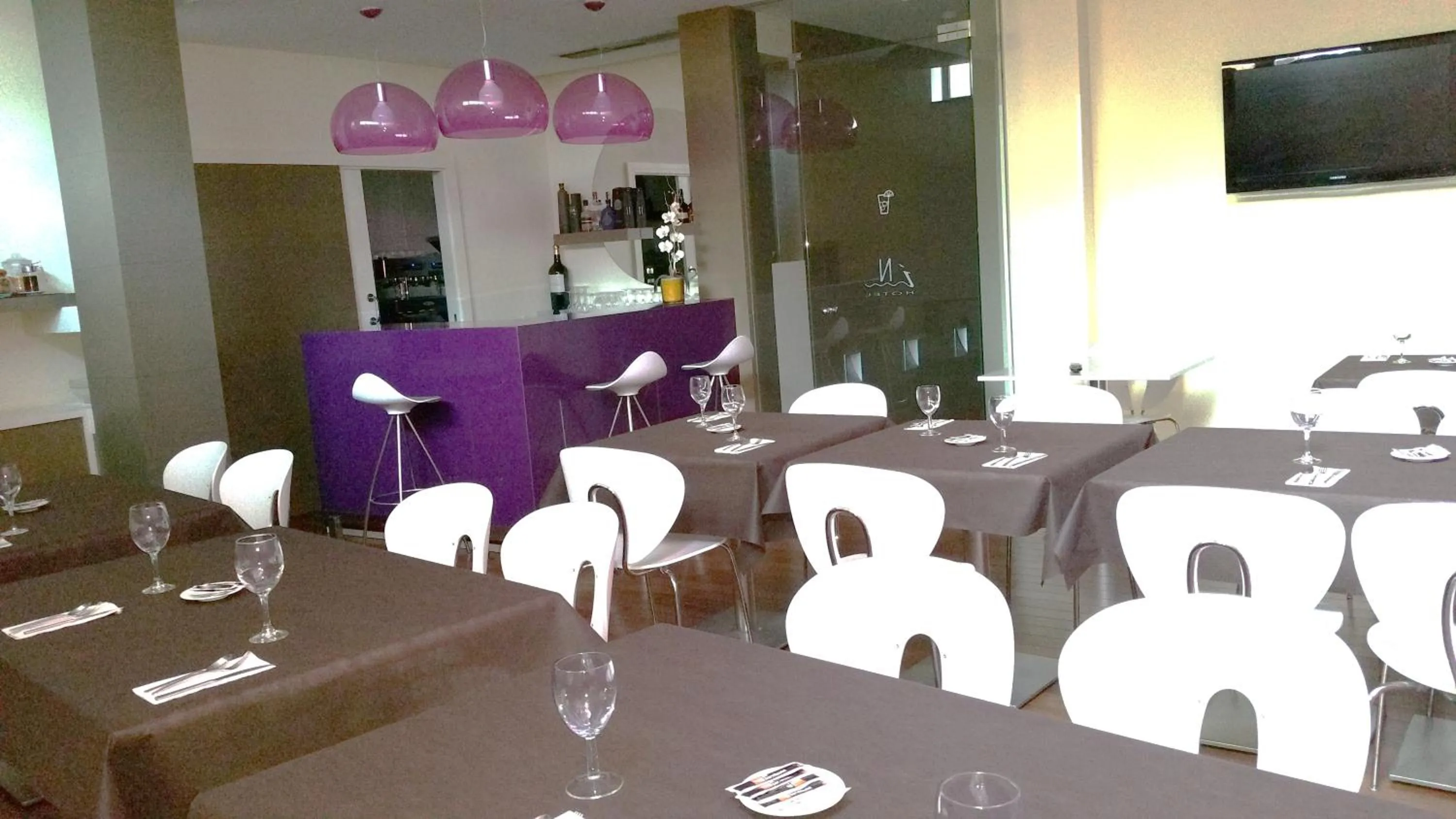 Lounge or bar in Isla Nova Hotel