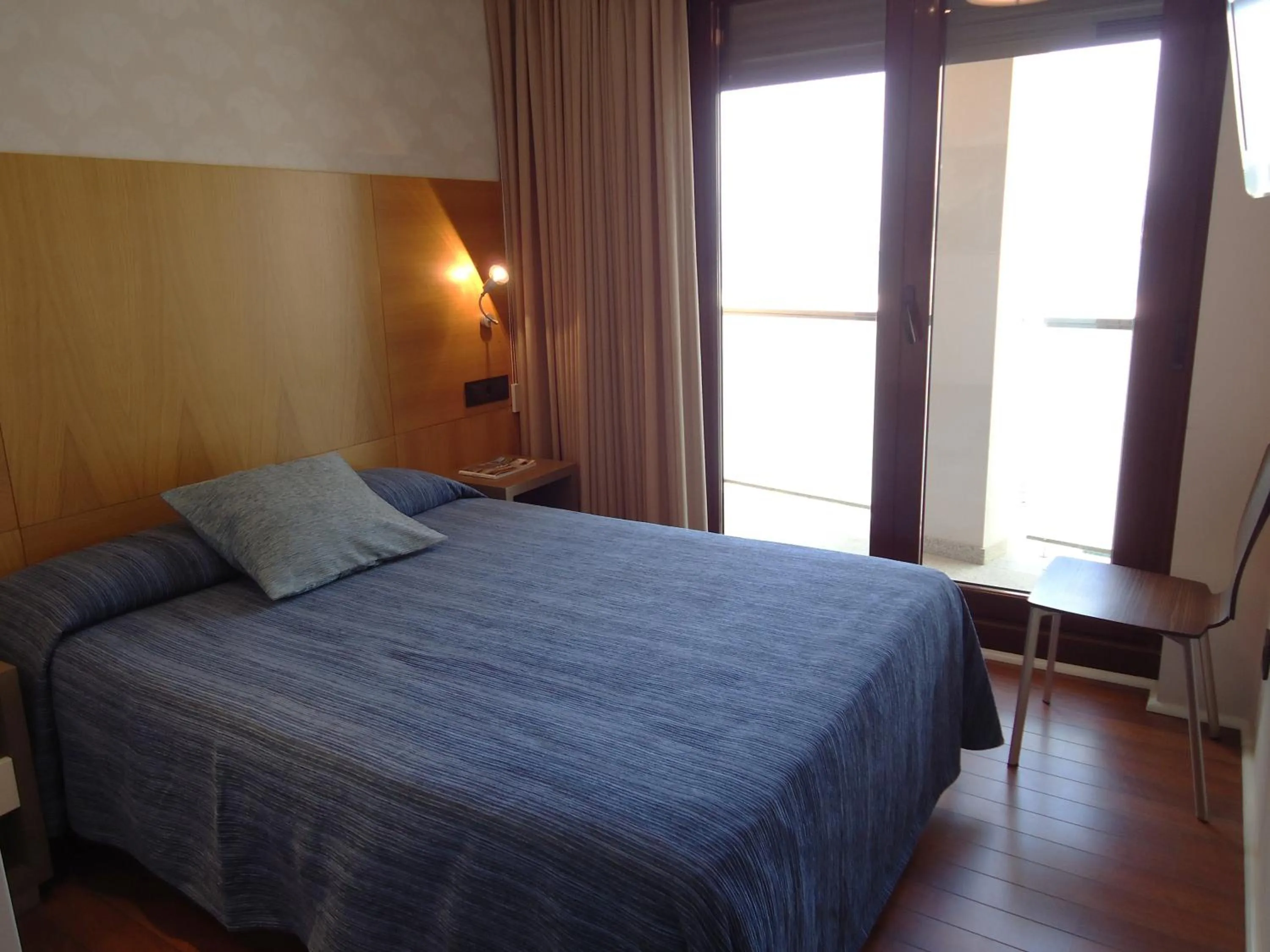 Photo of the whole room, Bed in Isla Nova Hotel