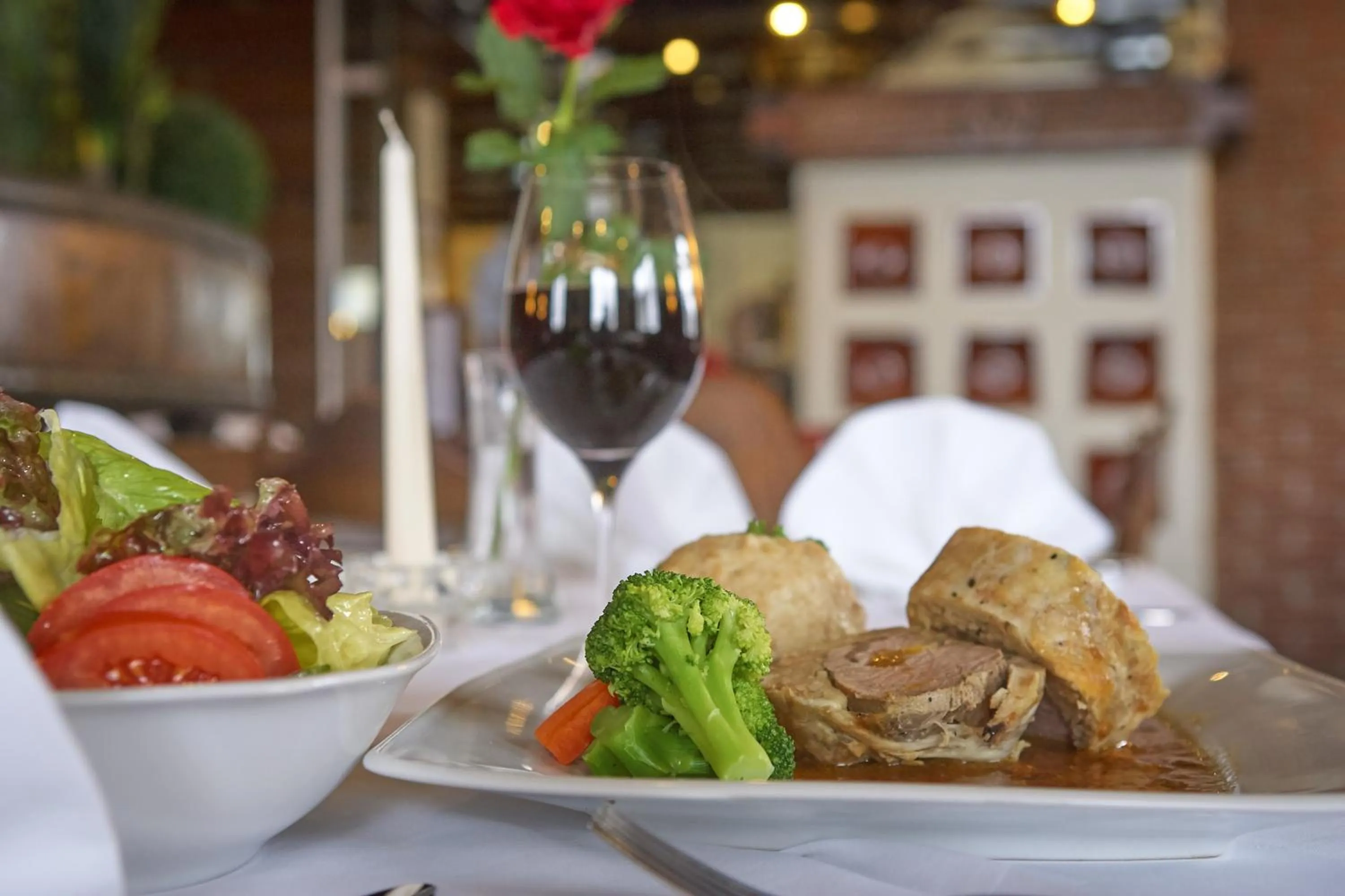 Restaurant/places to eat in Hotel z'Leithen