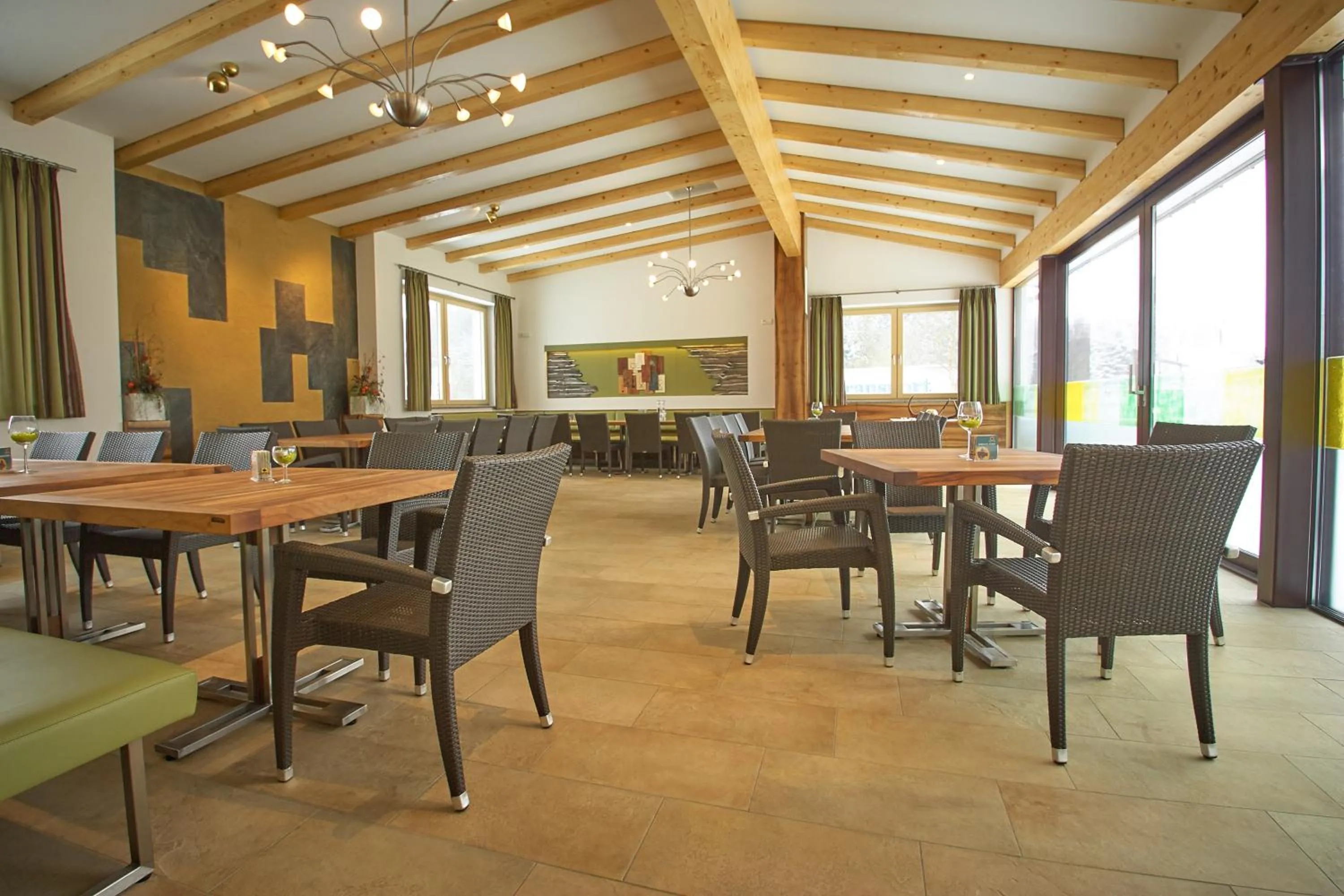 Restaurant/places to eat in Hotel z'Leithen