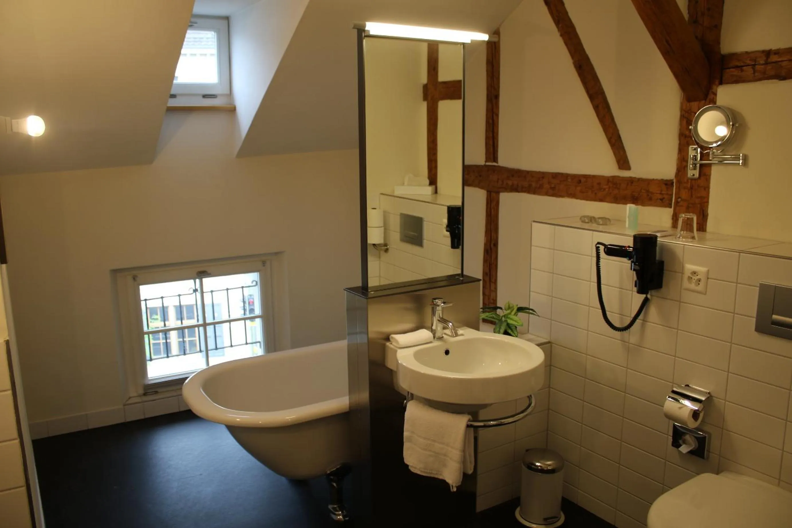 Bathroom in Hotel Le Lion - Self Check-in