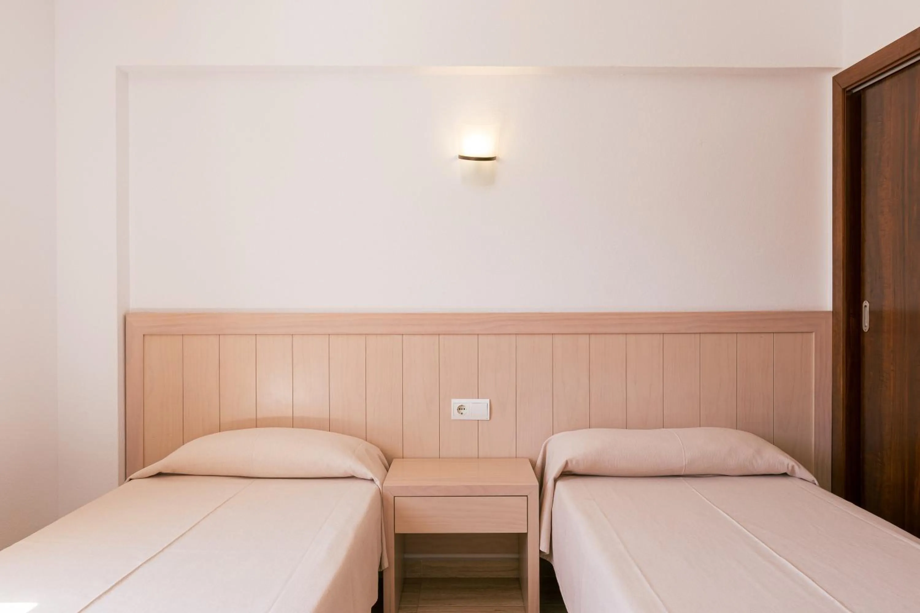 Bed in Vistamar I - MC Apartments Ibiza