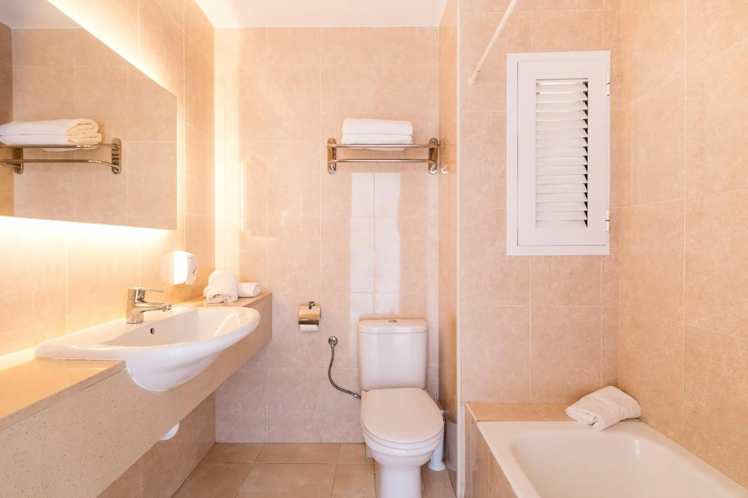 Apartamentos Avenida - MC Apartamentos Ibiza