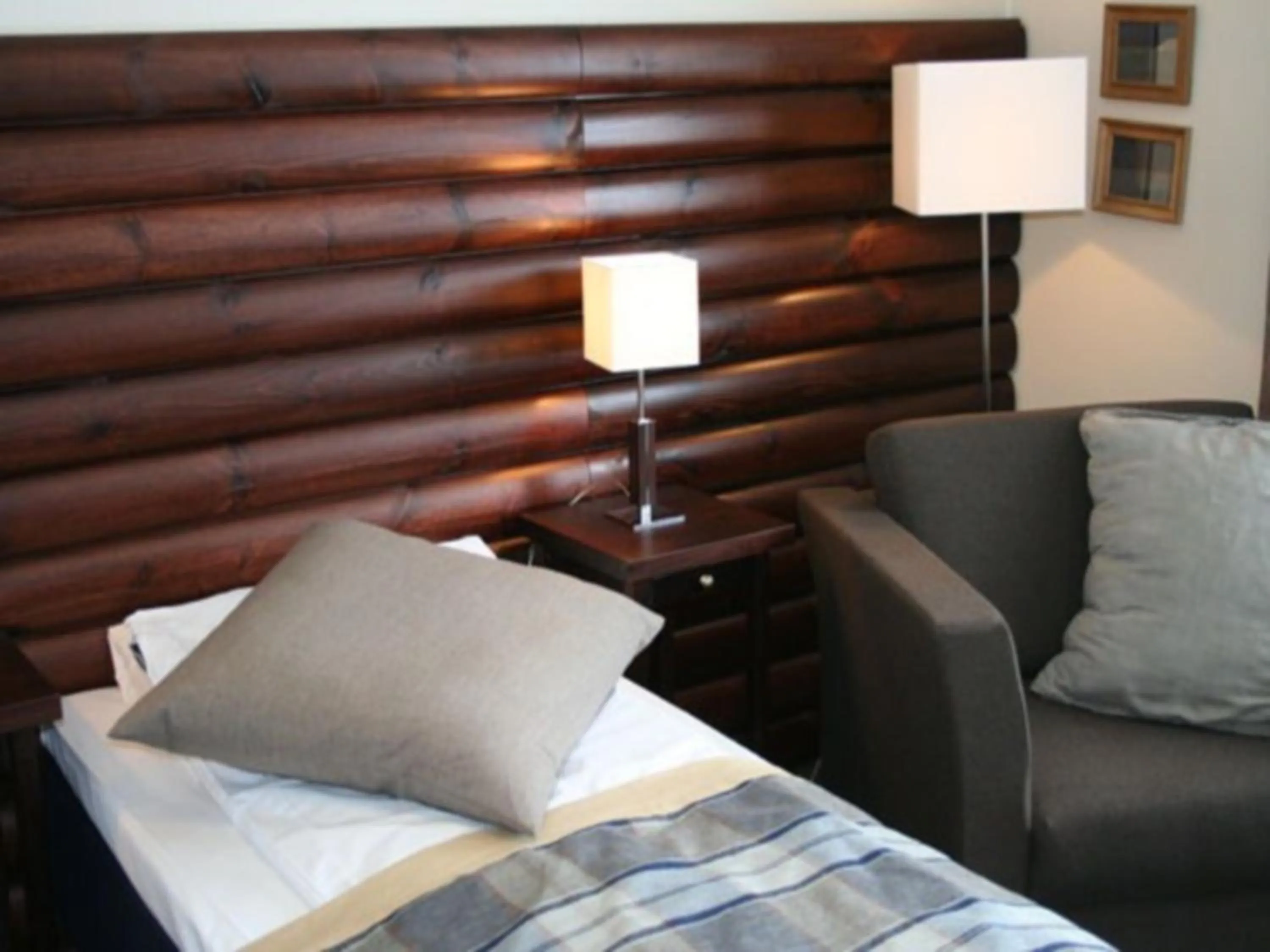 Bedroom, Bed in Lakselv Hotel