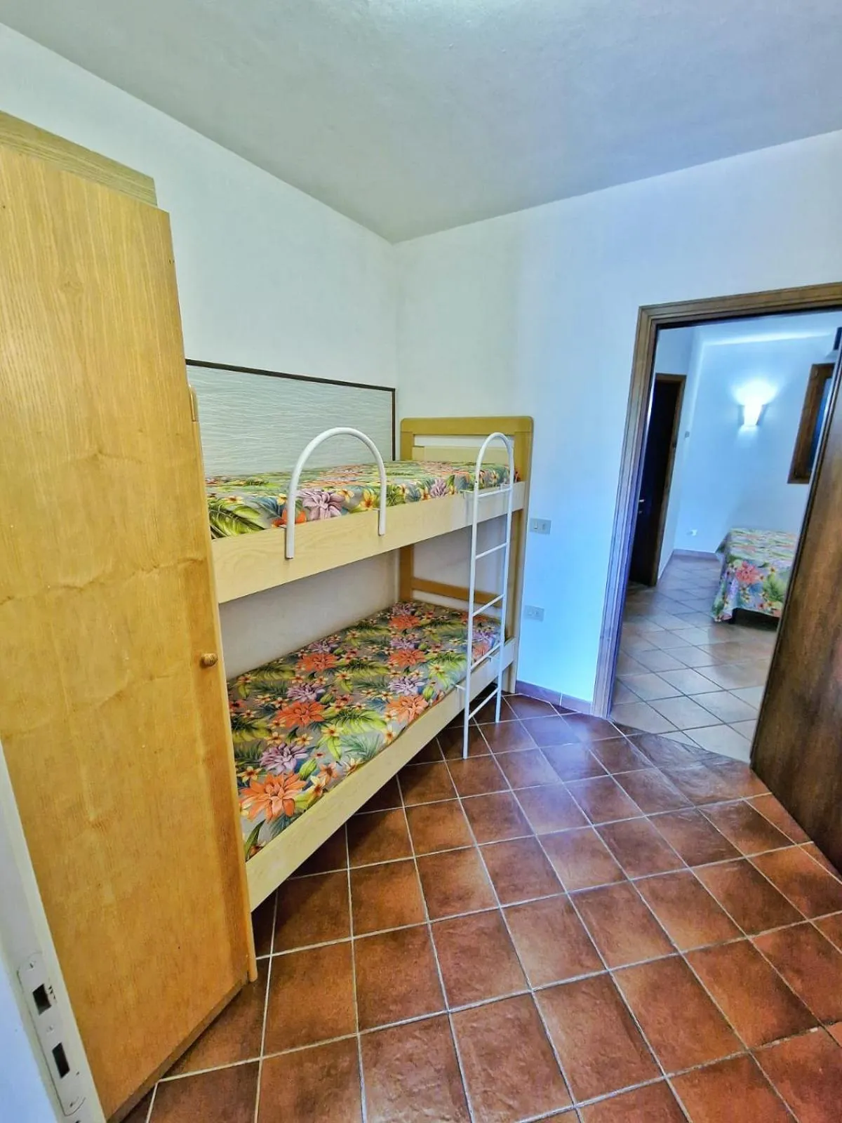 bunk bed, Bed in Al Barcoco