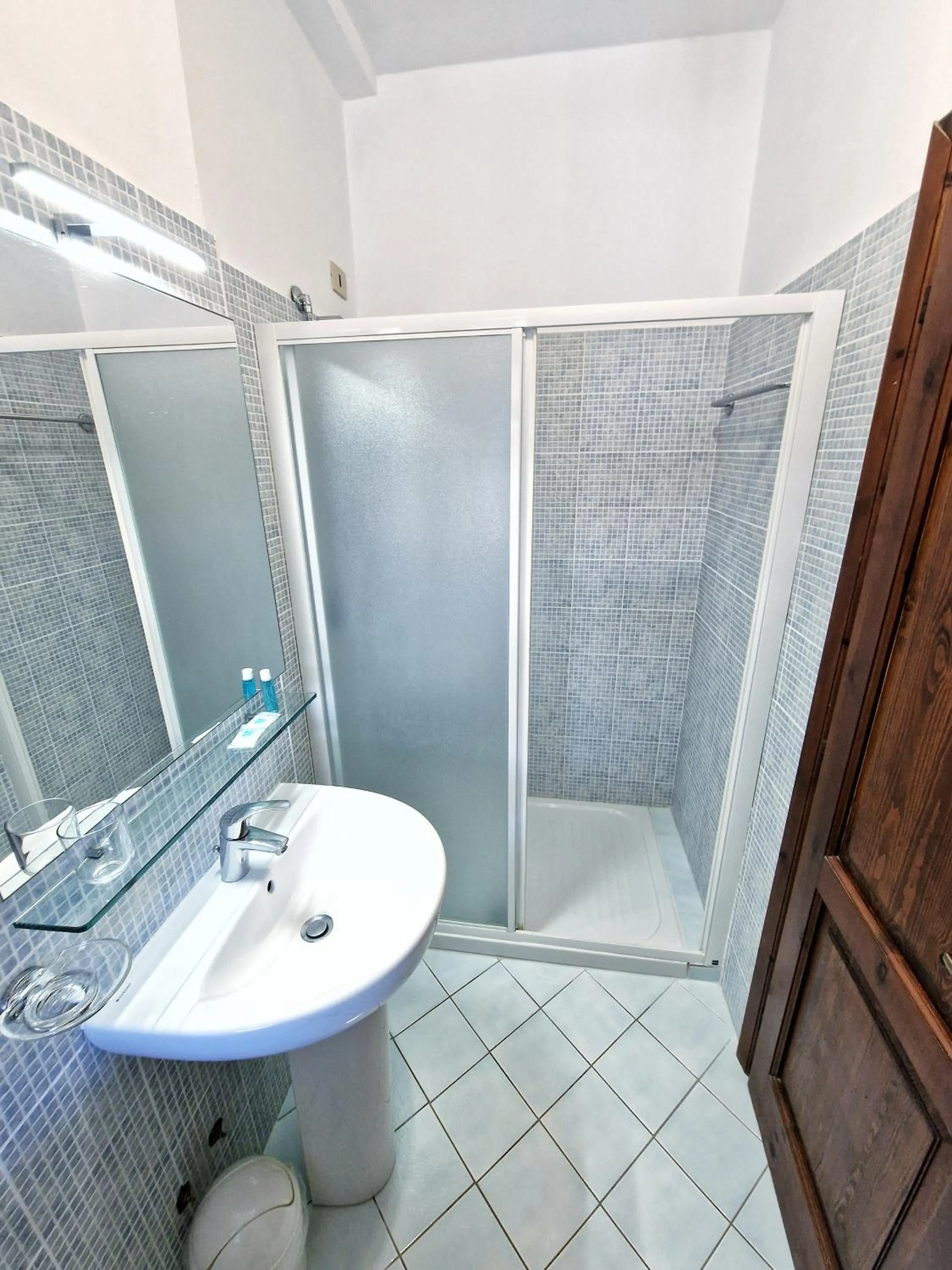 Shower in Al Barcoco