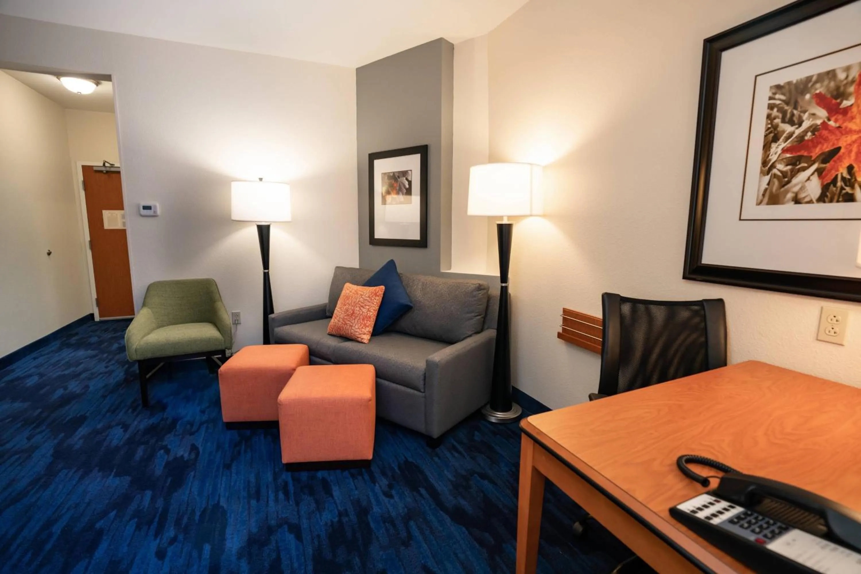 Photo of the whole room in Fairfield Inn & Suites by Marriott Kearney