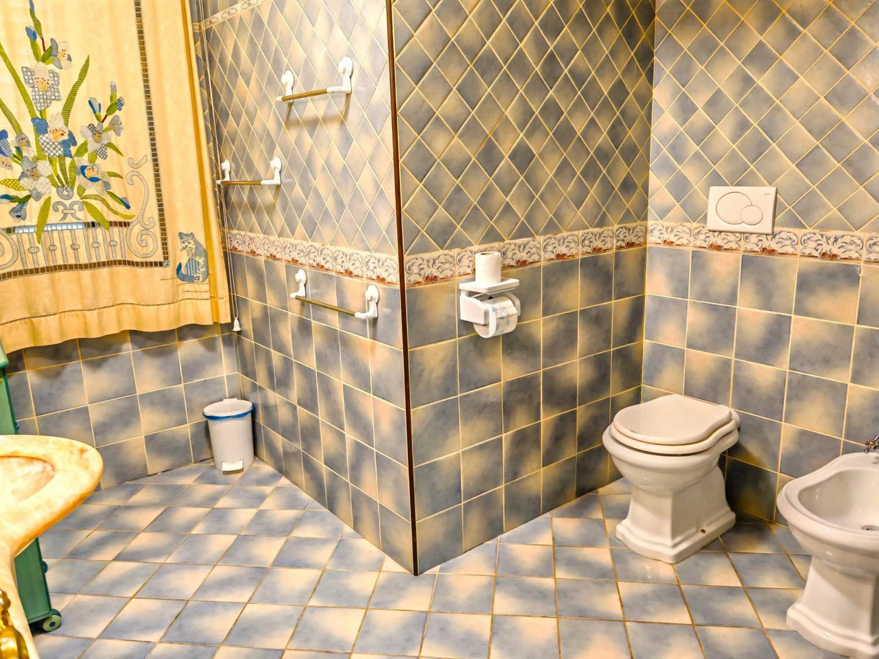 Bathroom in Parco dei Gelsomini