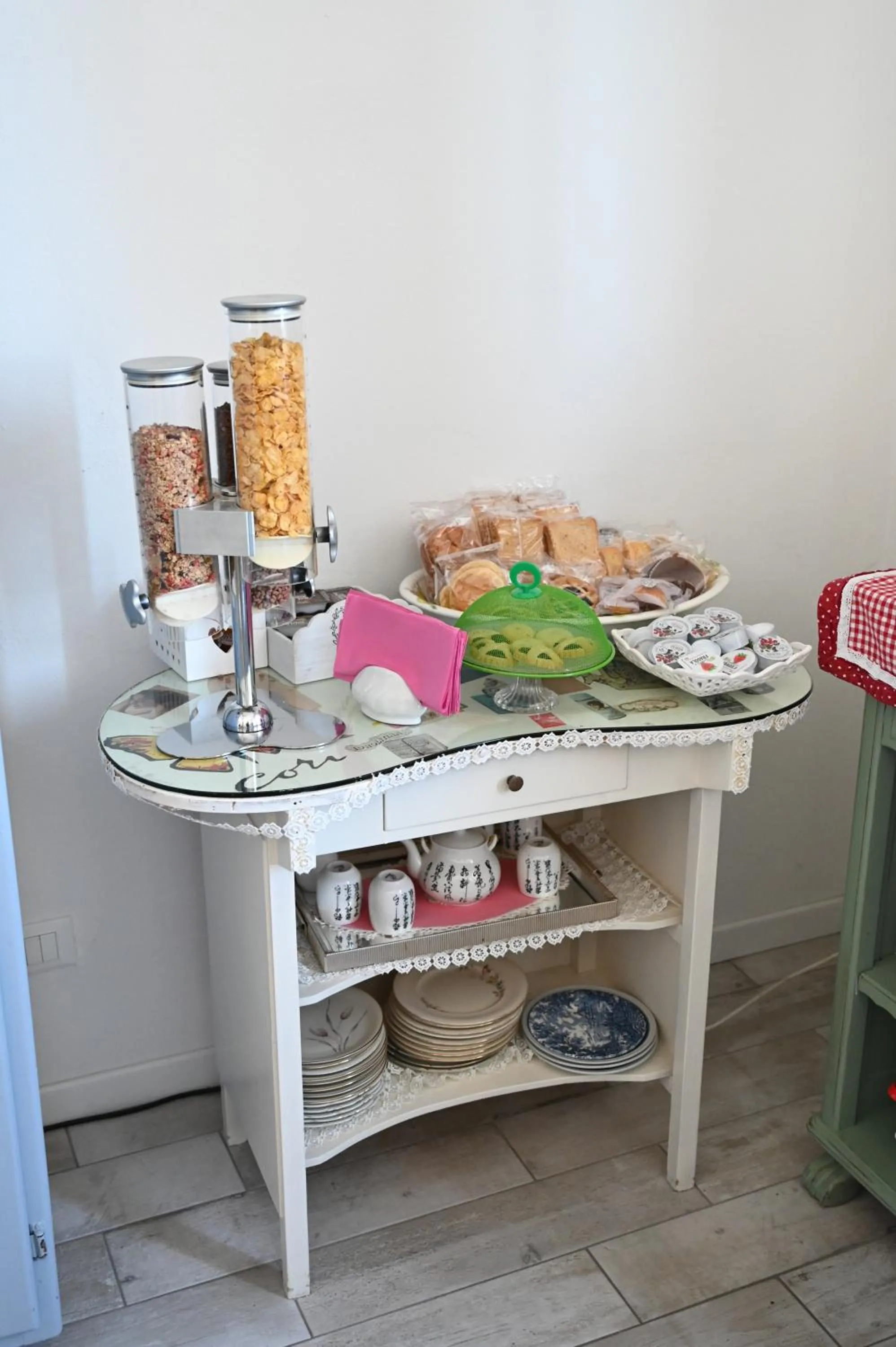 Buffet breakfast in La Garampa