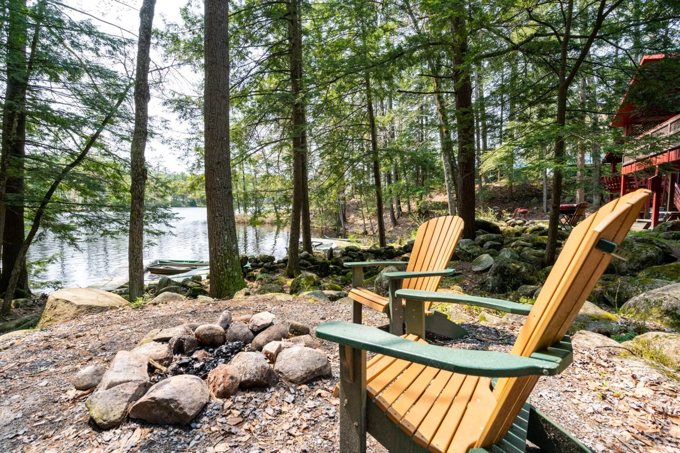 Hide-A-Way Waterfront Cottages