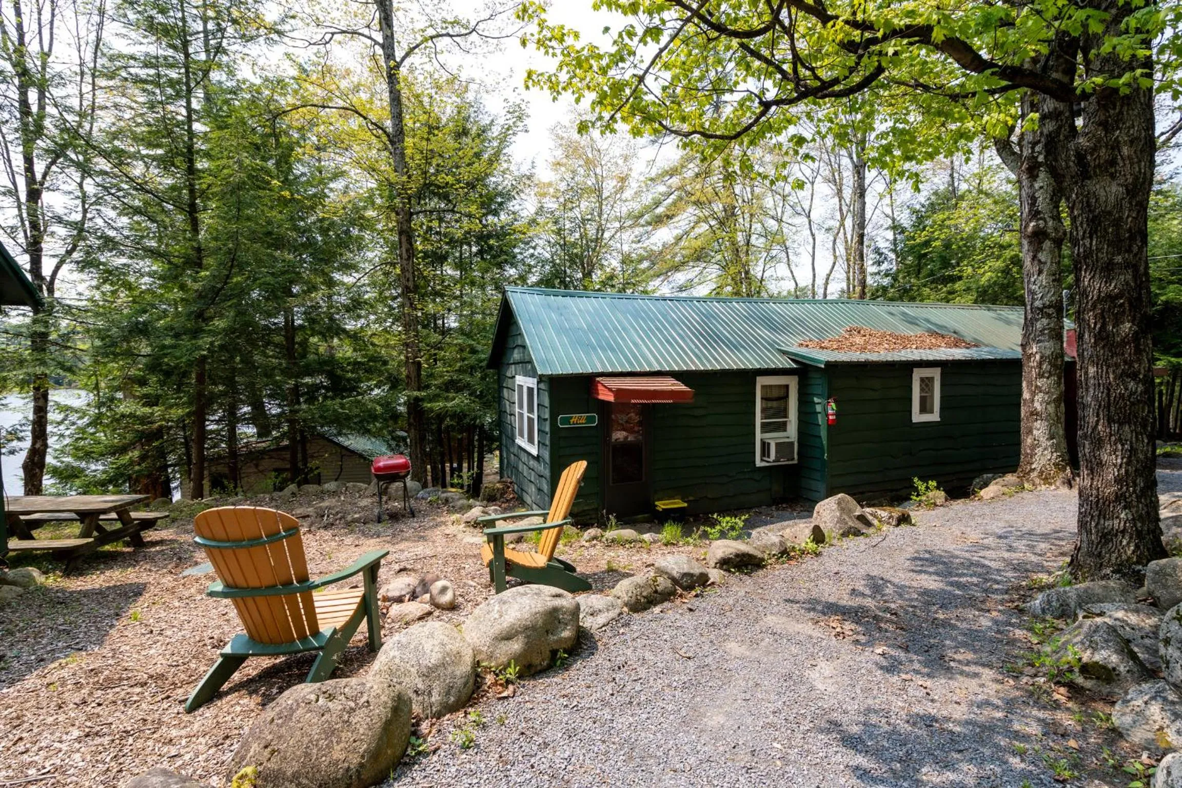 Hide-A-Way Waterfront Cottages