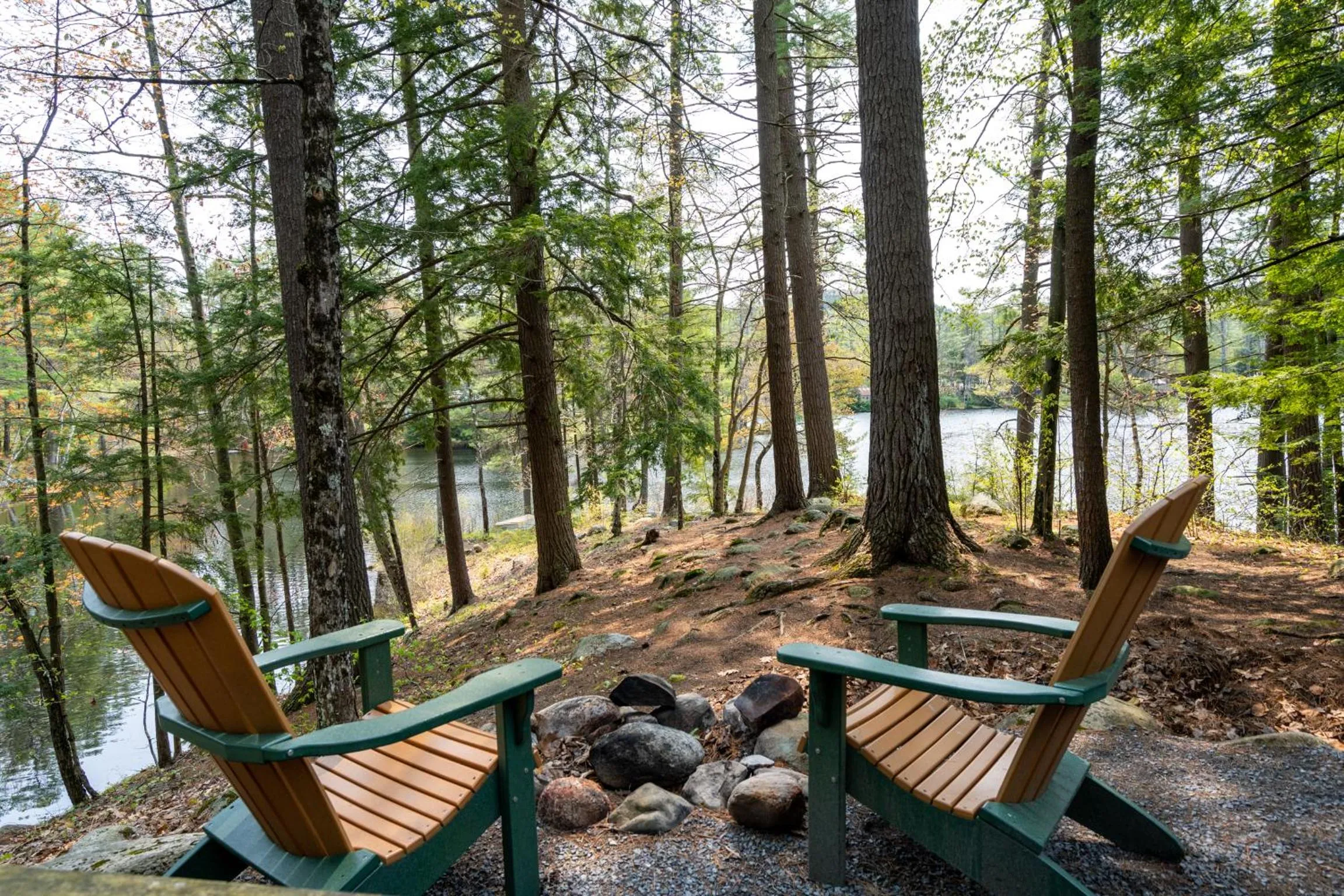 Hide-A-Way Waterfront Cottages