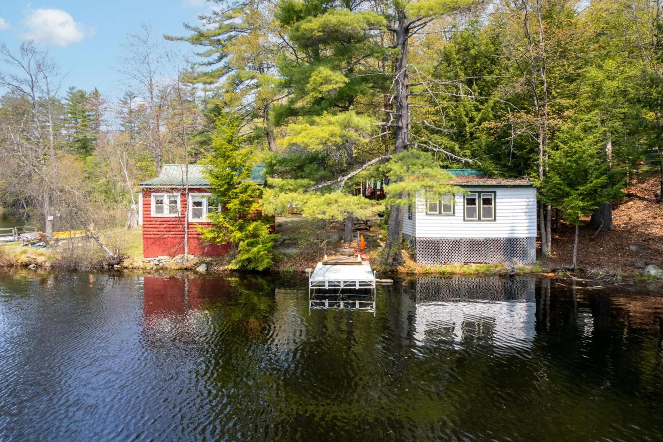 Hide-A-Way Waterfront Cottages