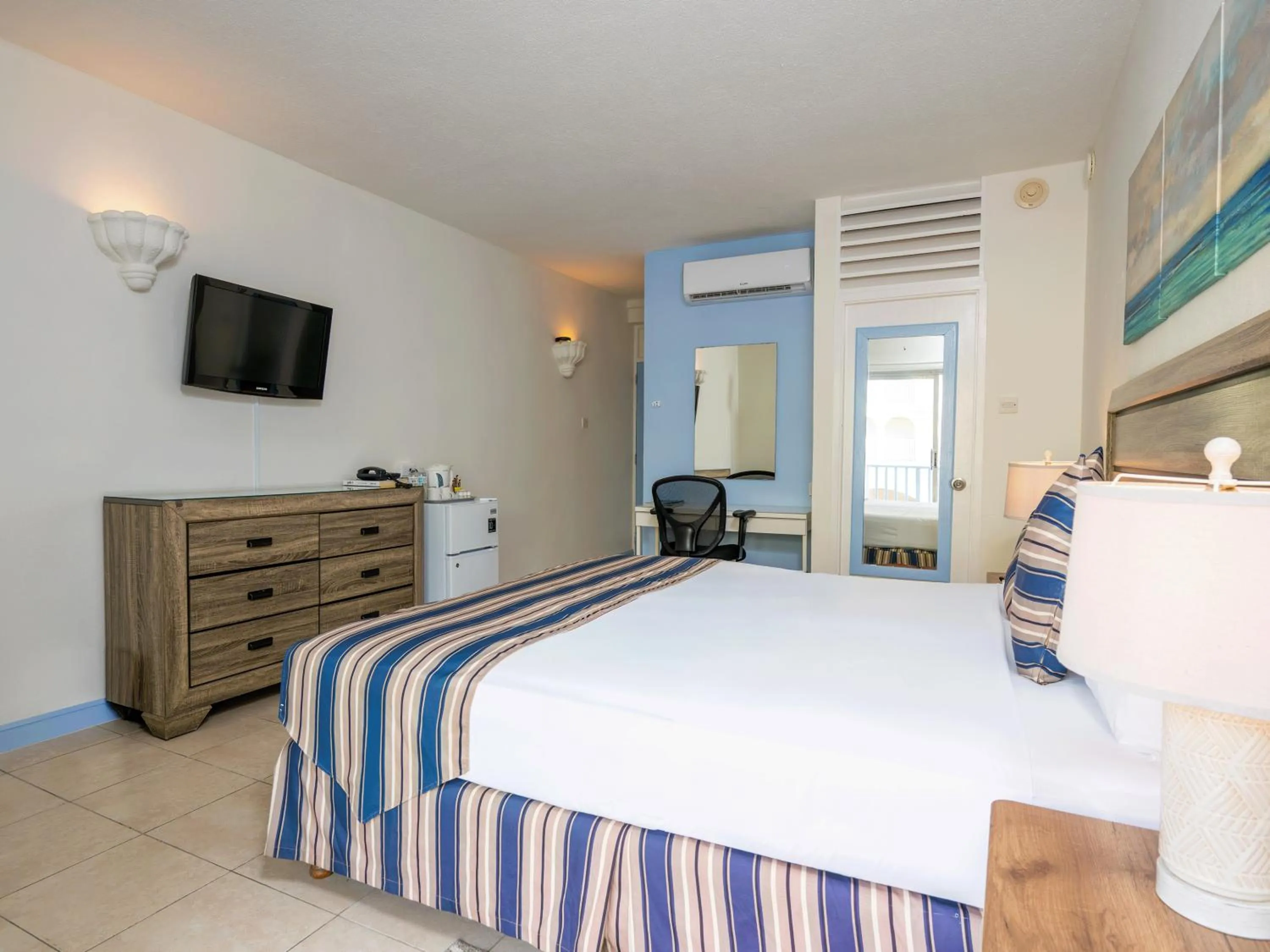 TV and multimedia, Bed in Time Out Hotel