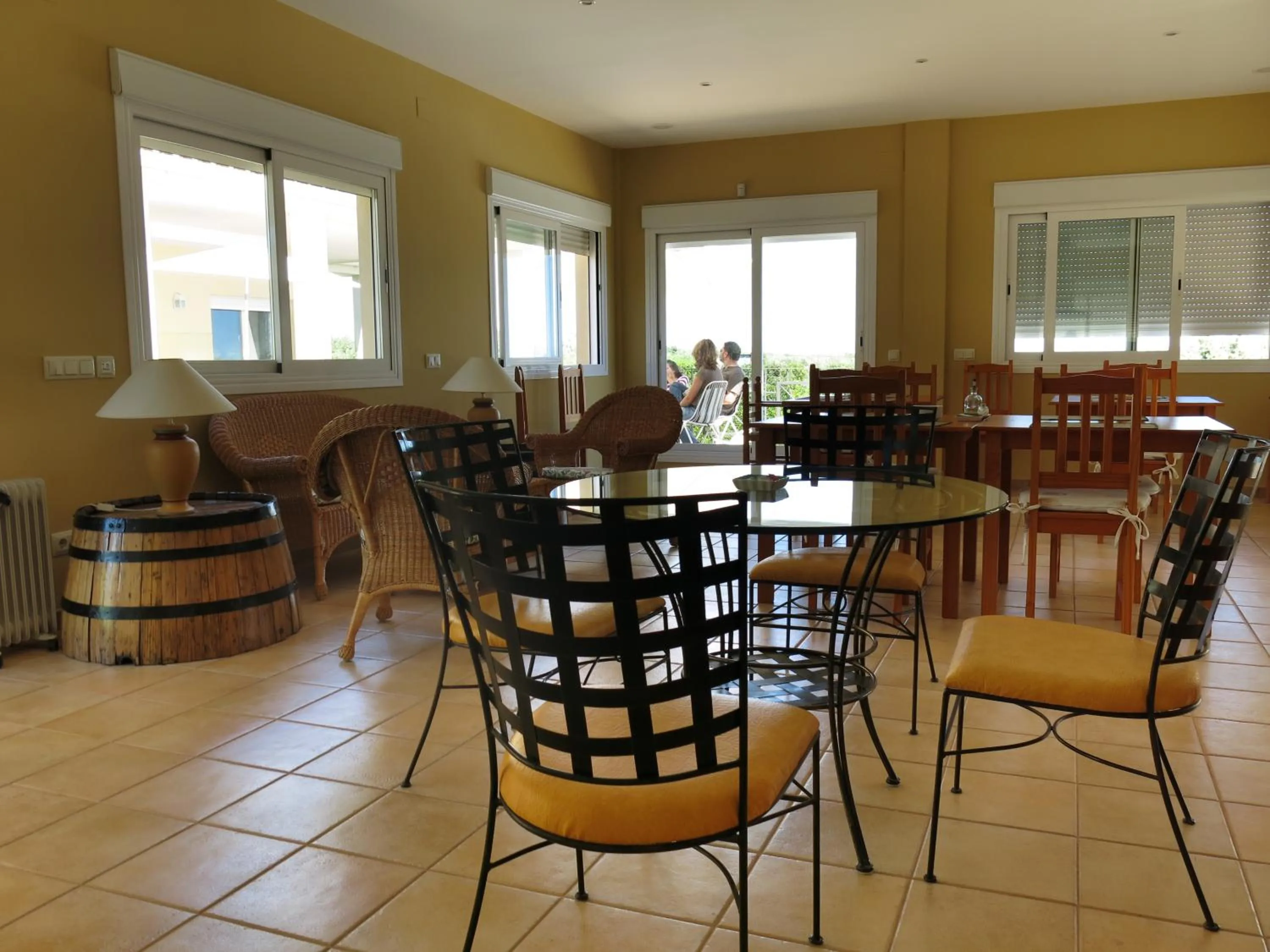 Lounge or bar in Luz de Azahar Bed and Breakfast