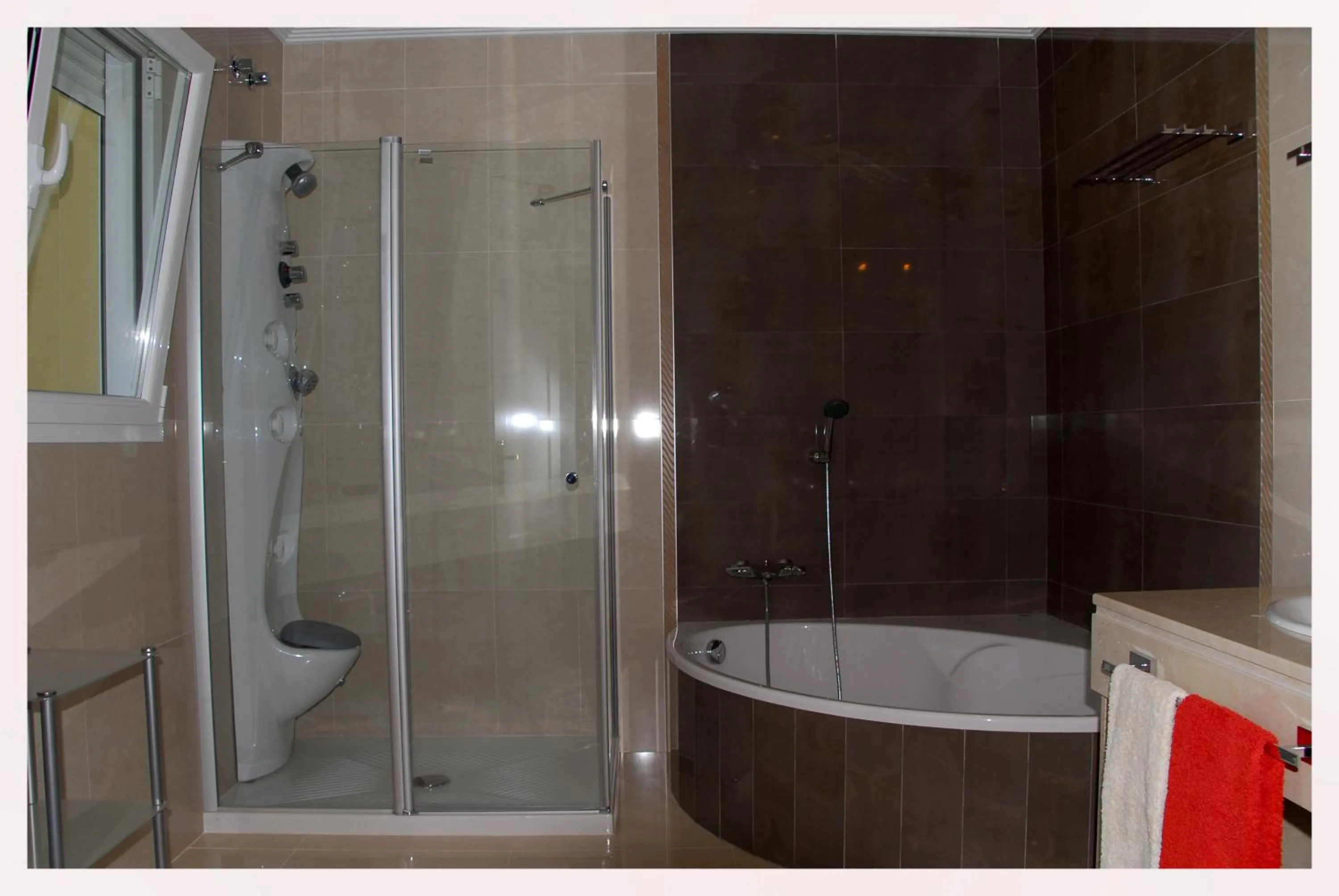 Bathroom in Luz de Azahar Bed and Breakfast