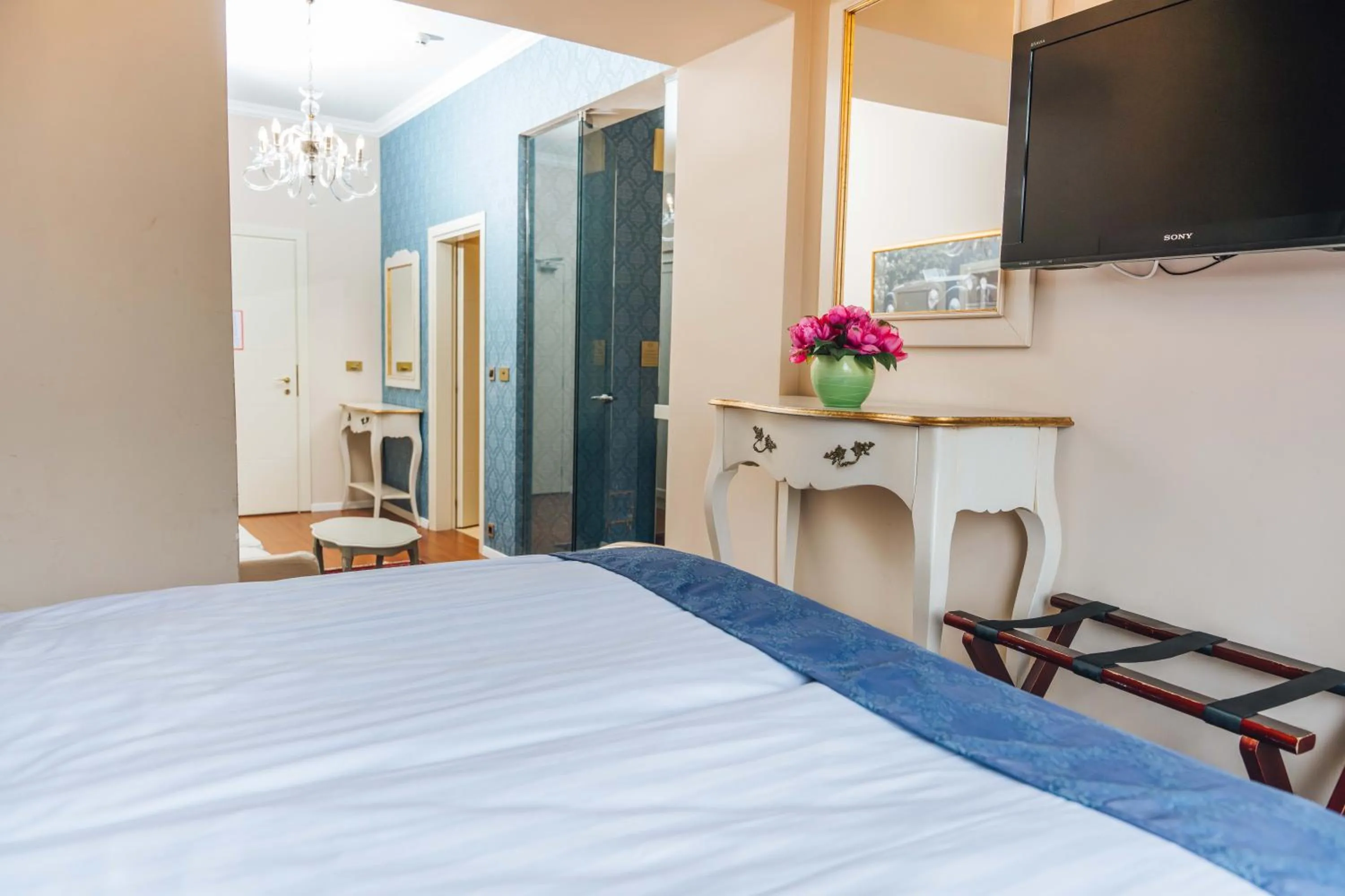 TV and multimedia, Bed in Hotel Actum