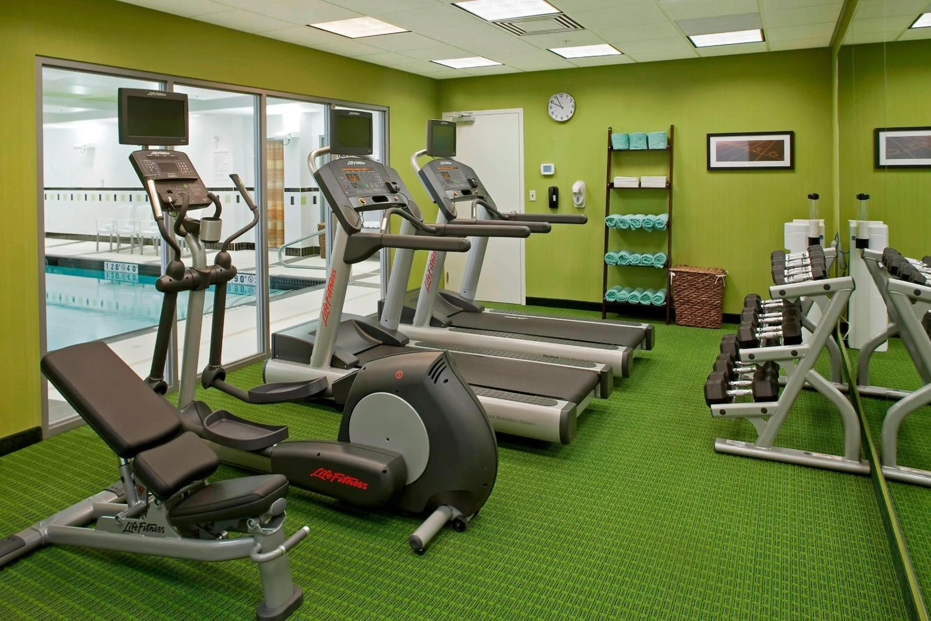 Fitness centre/facilities in Fairfield Inn & Suites by Marriott Toronto Mississauga