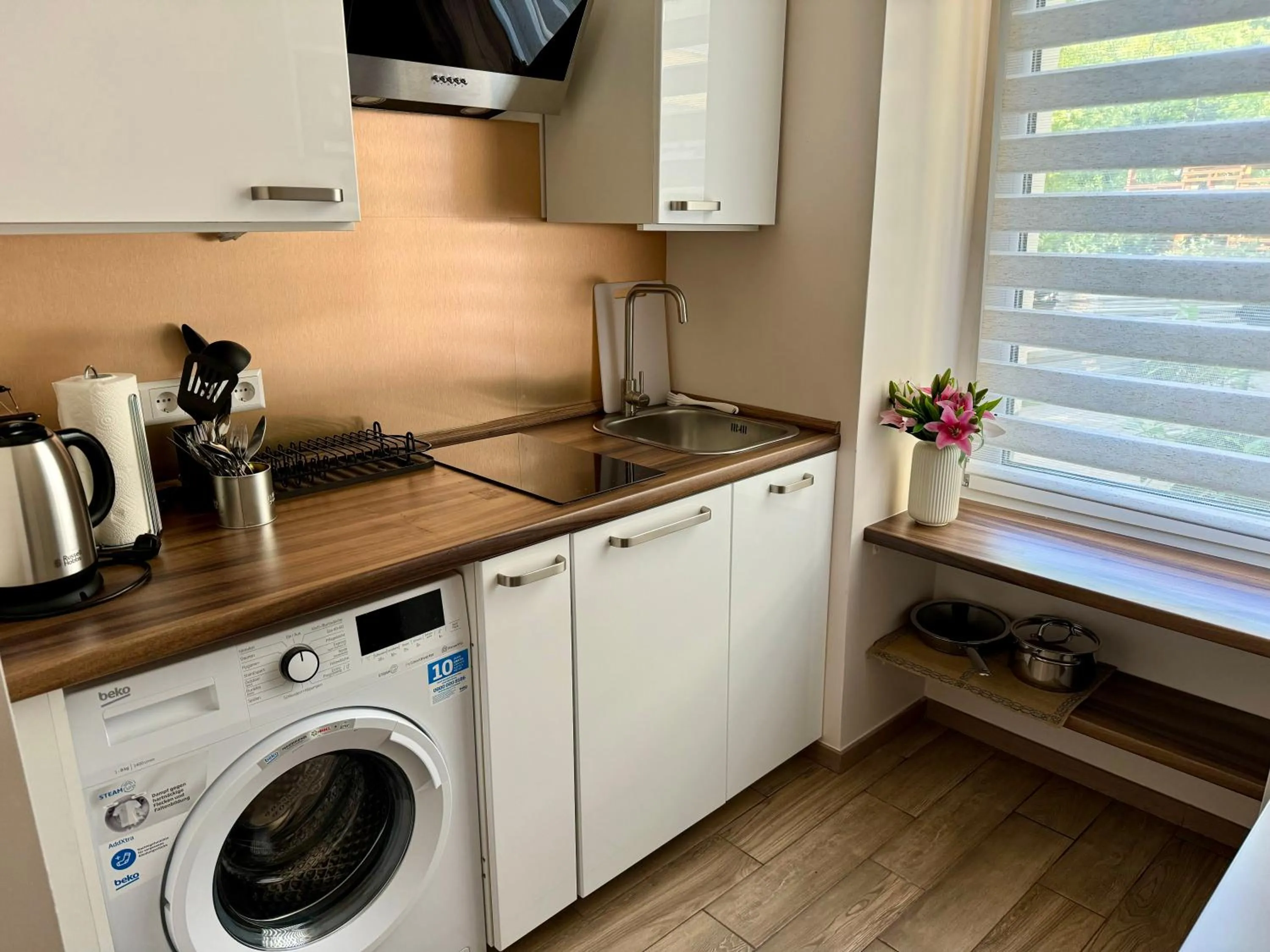 Kitchen or kitchenette in Atlas Berlin Hotel