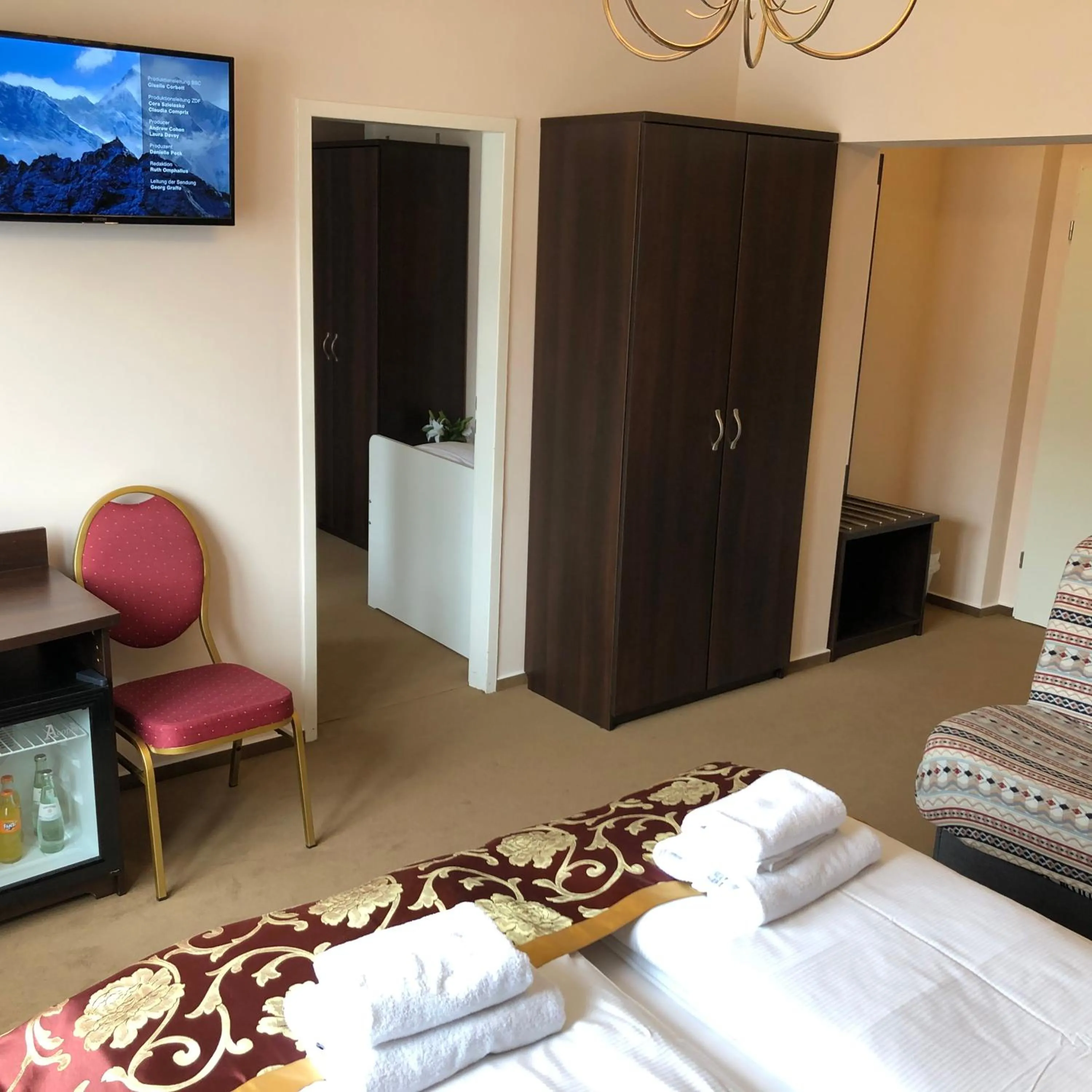 TV and multimedia, Bed in Atlas Berlin Hotel