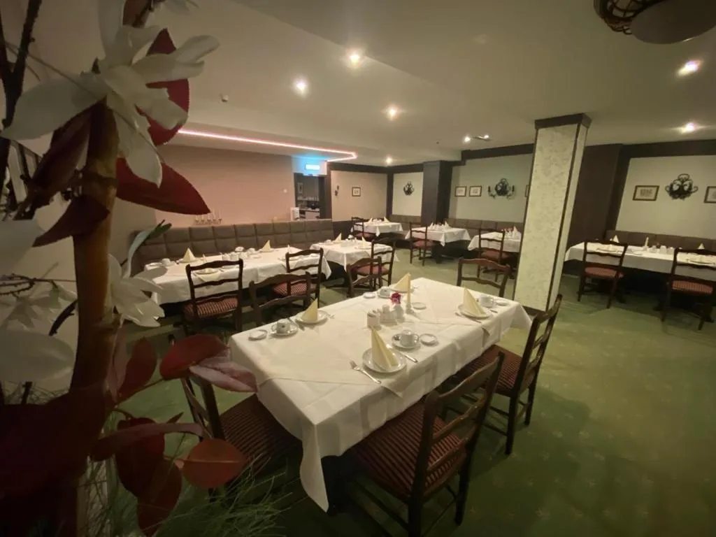 Breakfast in Grünes Tor