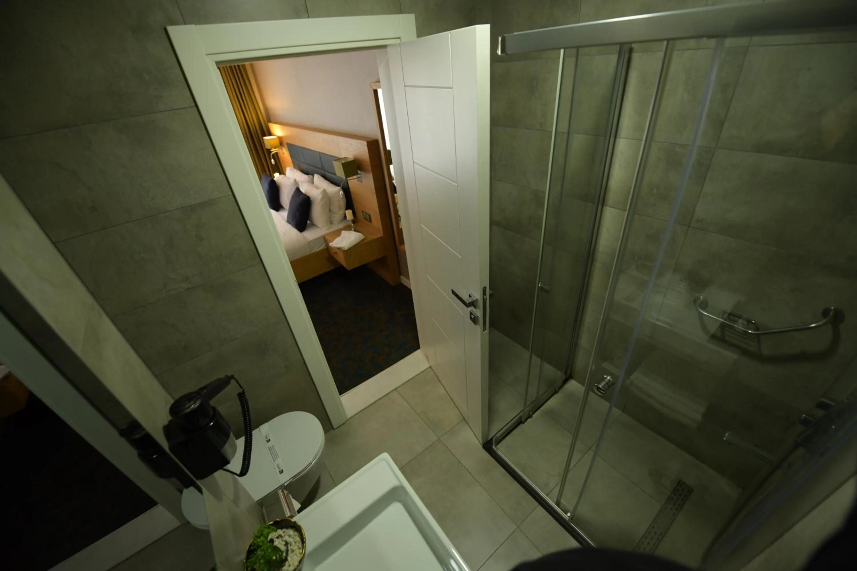 Shower in Sera Nature Hotel & Spa