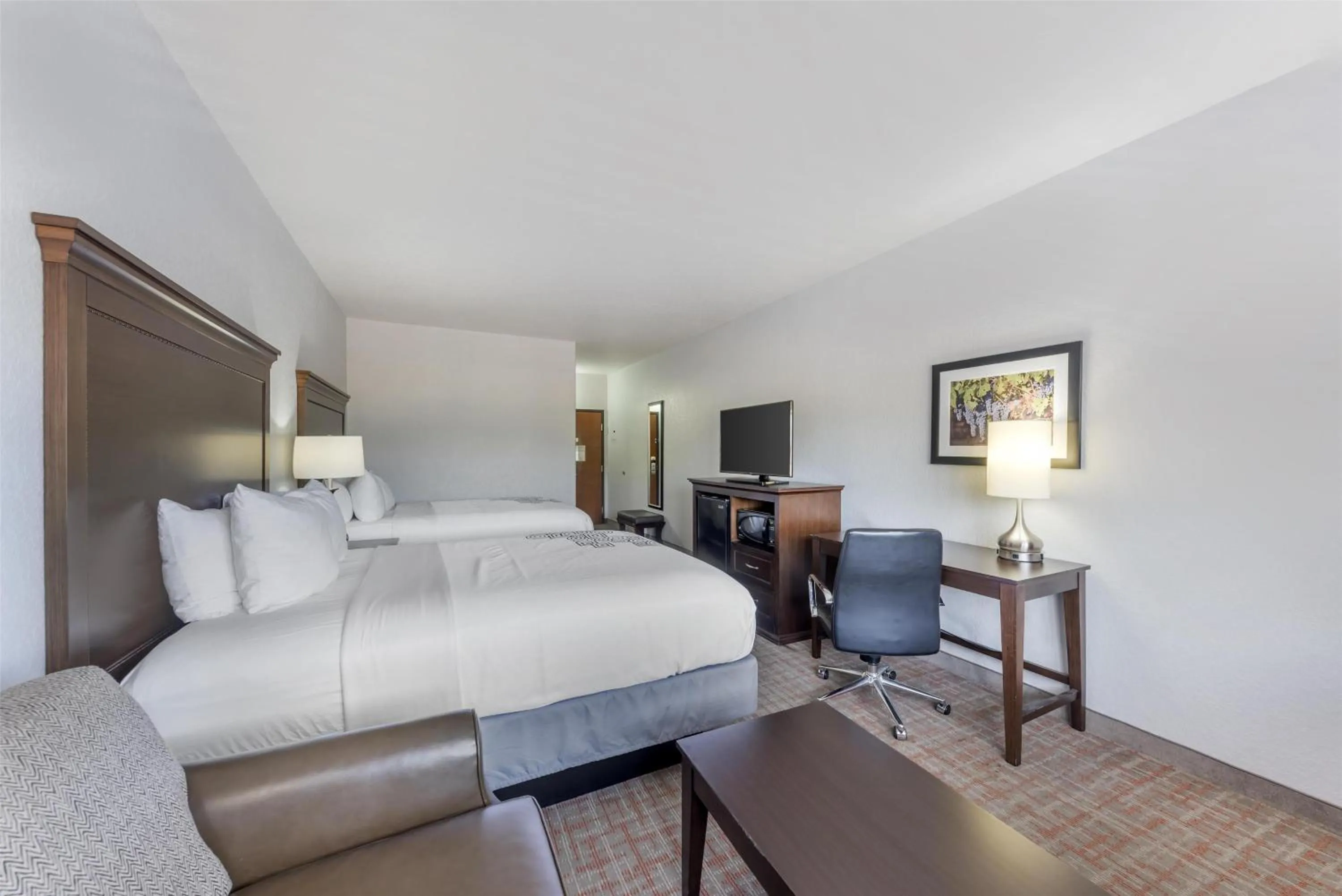 Bedroom, Bed in Best Western Plus Fredericksburg