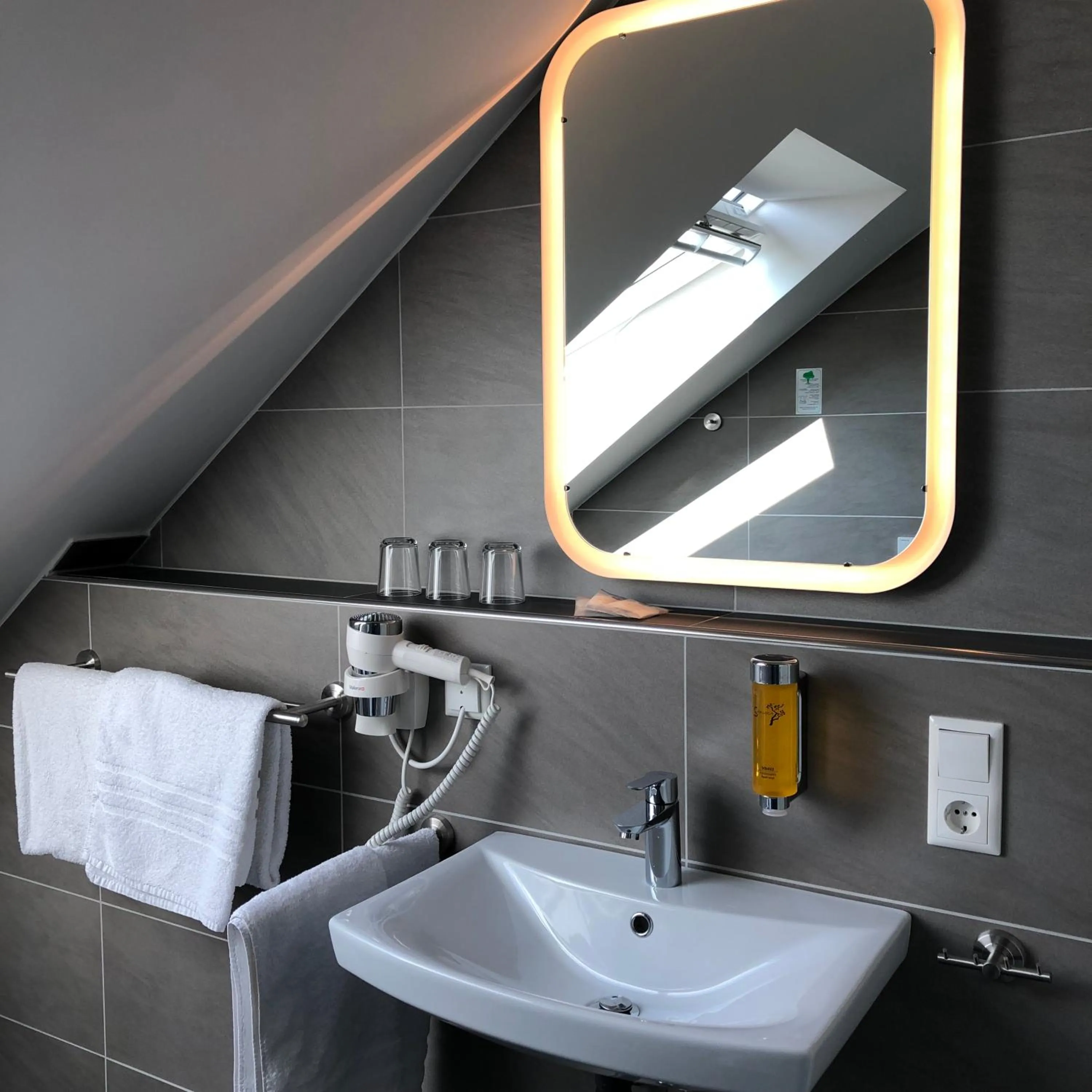 Hotel Select Suites & Aparts