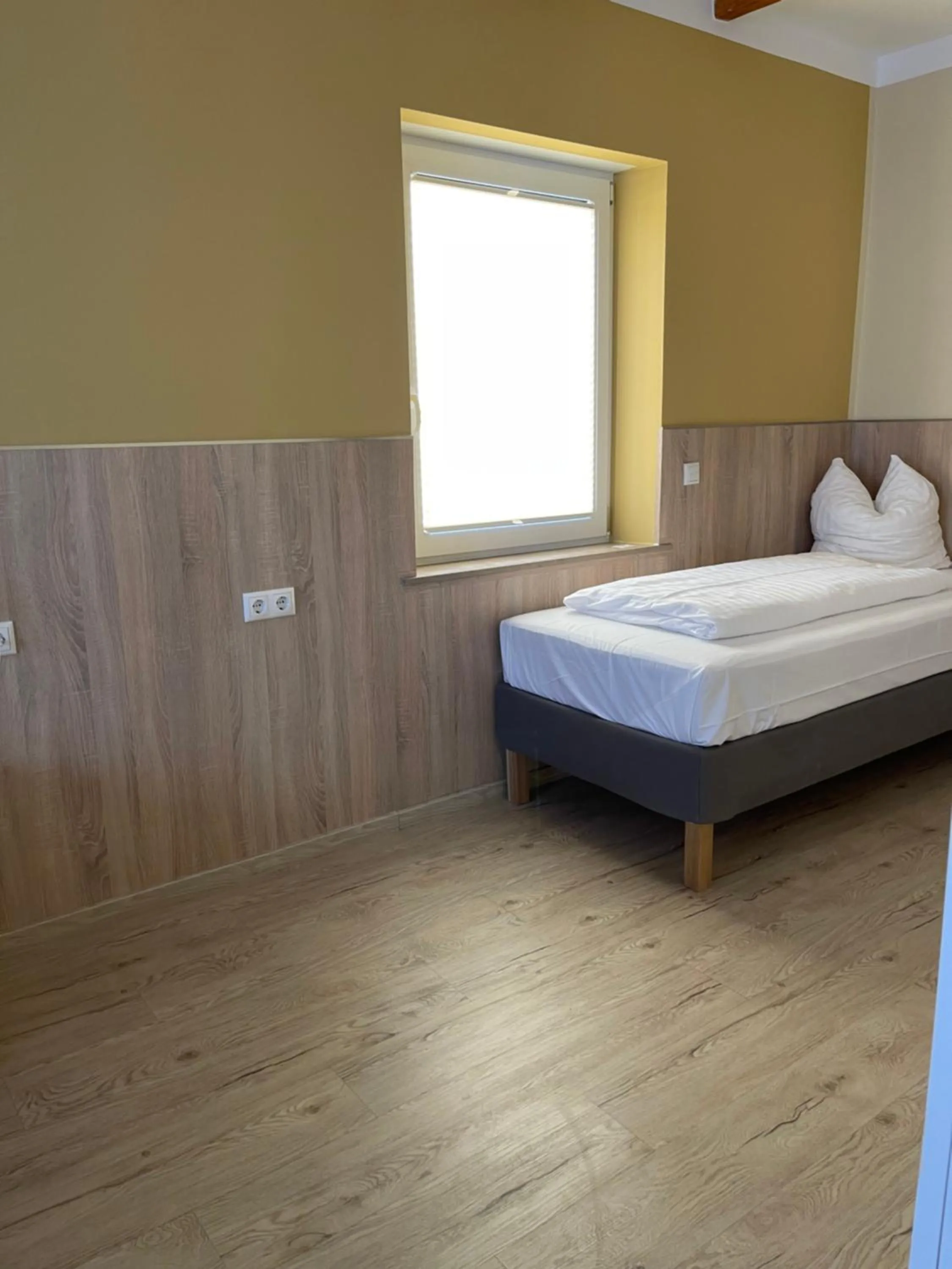 Bed in Hotel Select Suites & Aparts